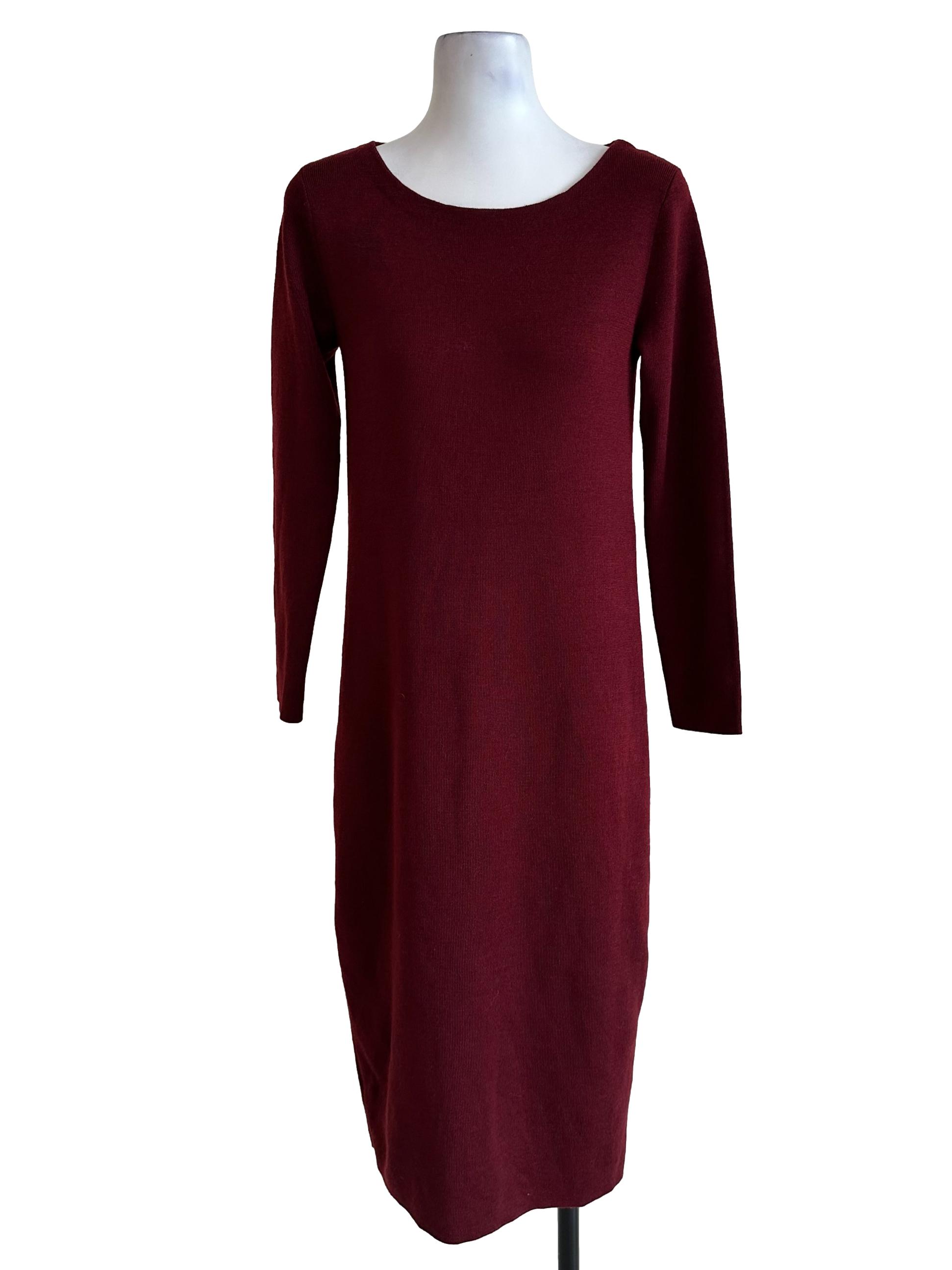 Uniqlo Scarlet Red Round Neck Knit Dress Uniqlo Scarlet Red Round Neck Knit Dress