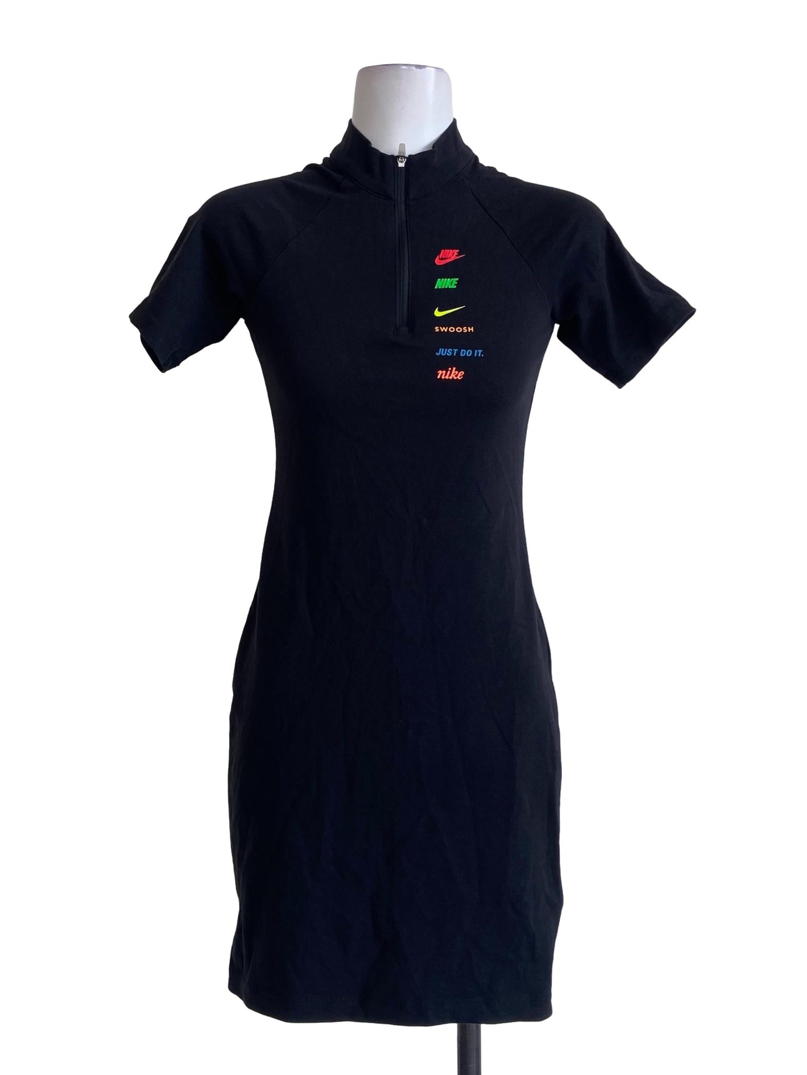 Nike Black Half Zipper Twill Bodycon Dress | REFASH Nike Black Half Zipper Twill Bodycon Dress | REFASH
