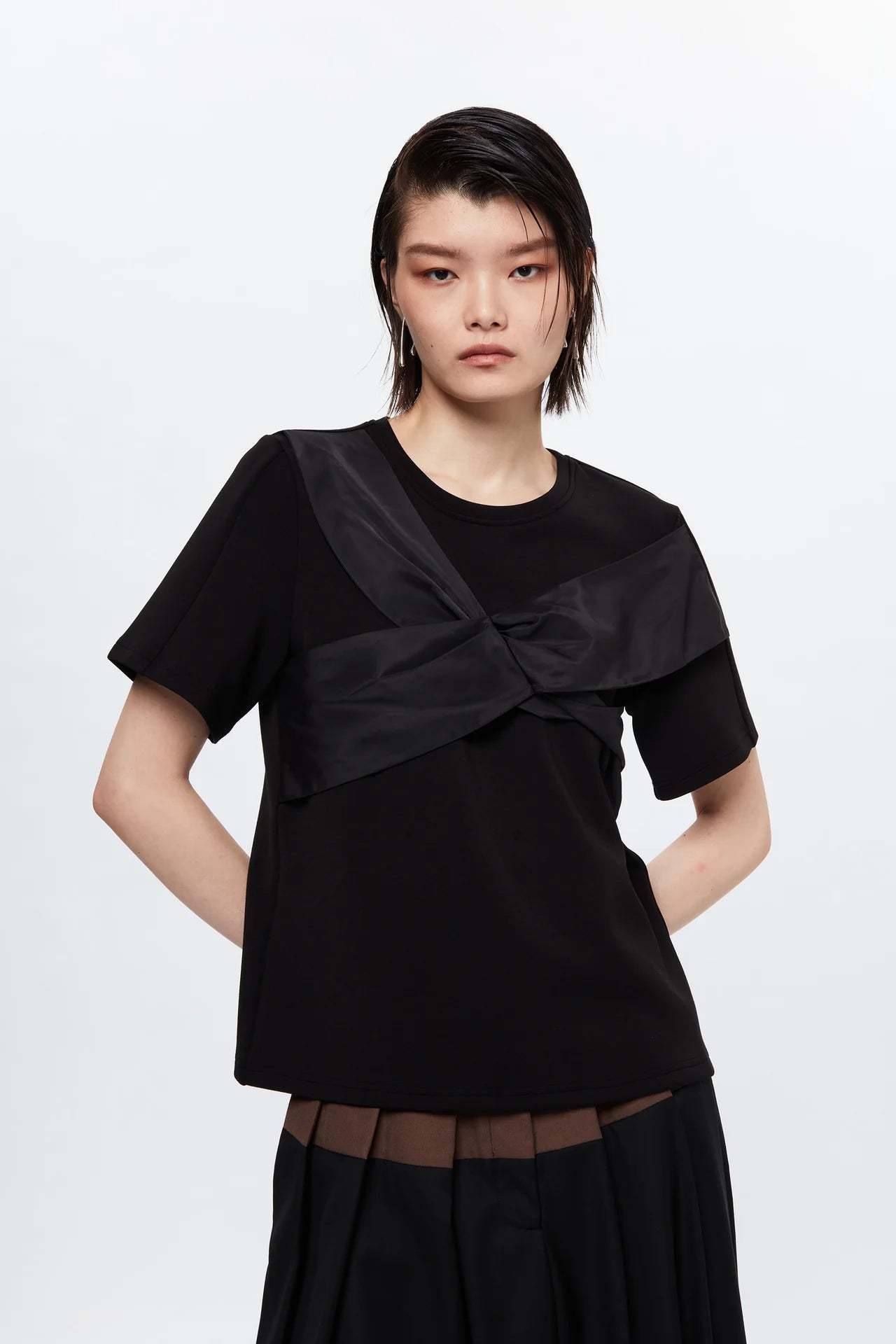 X-Cross Top In Black CSN