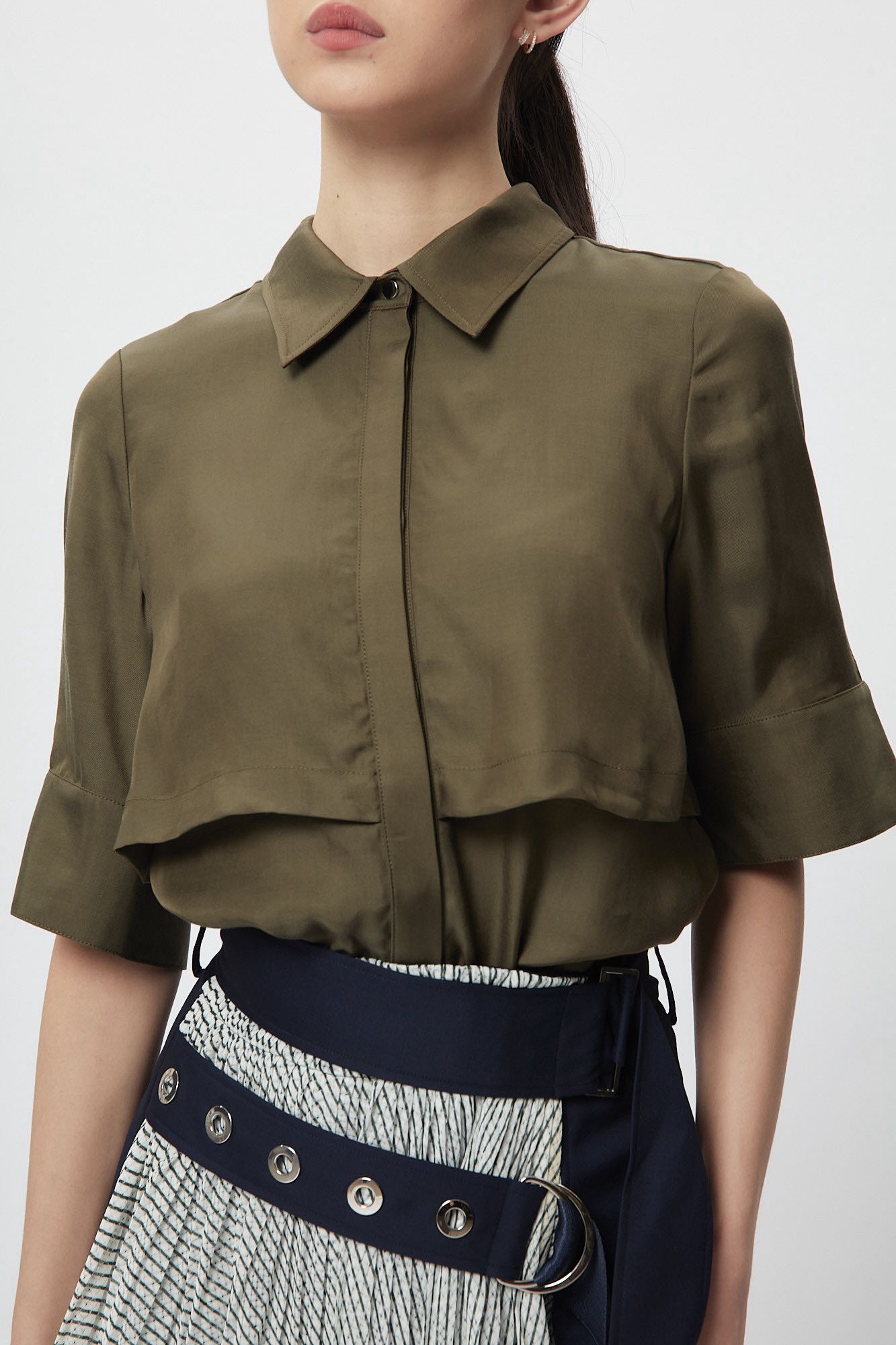Signature Layers Shirt In Military Green CSN