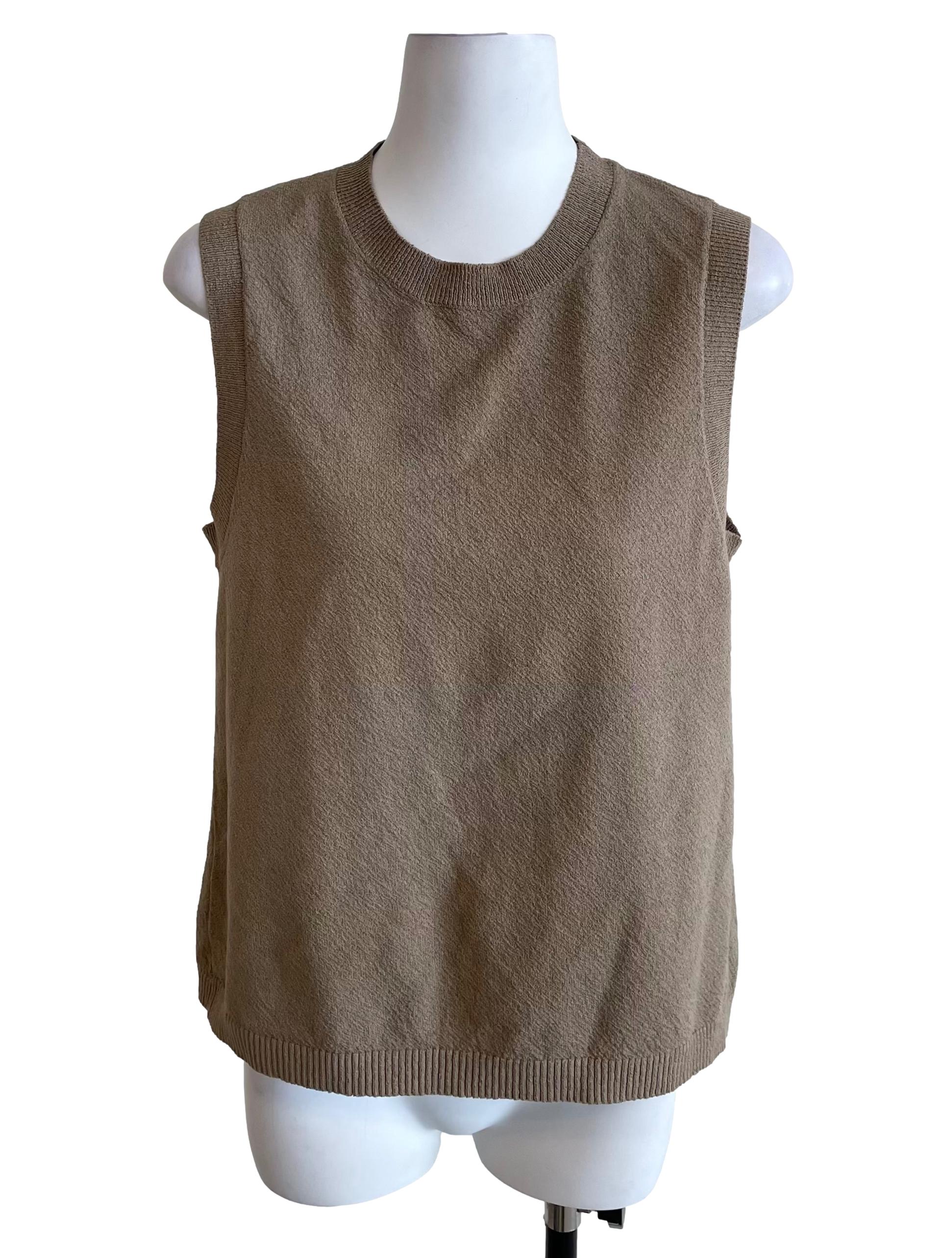 Peanut Brown Round Neck Vest LB