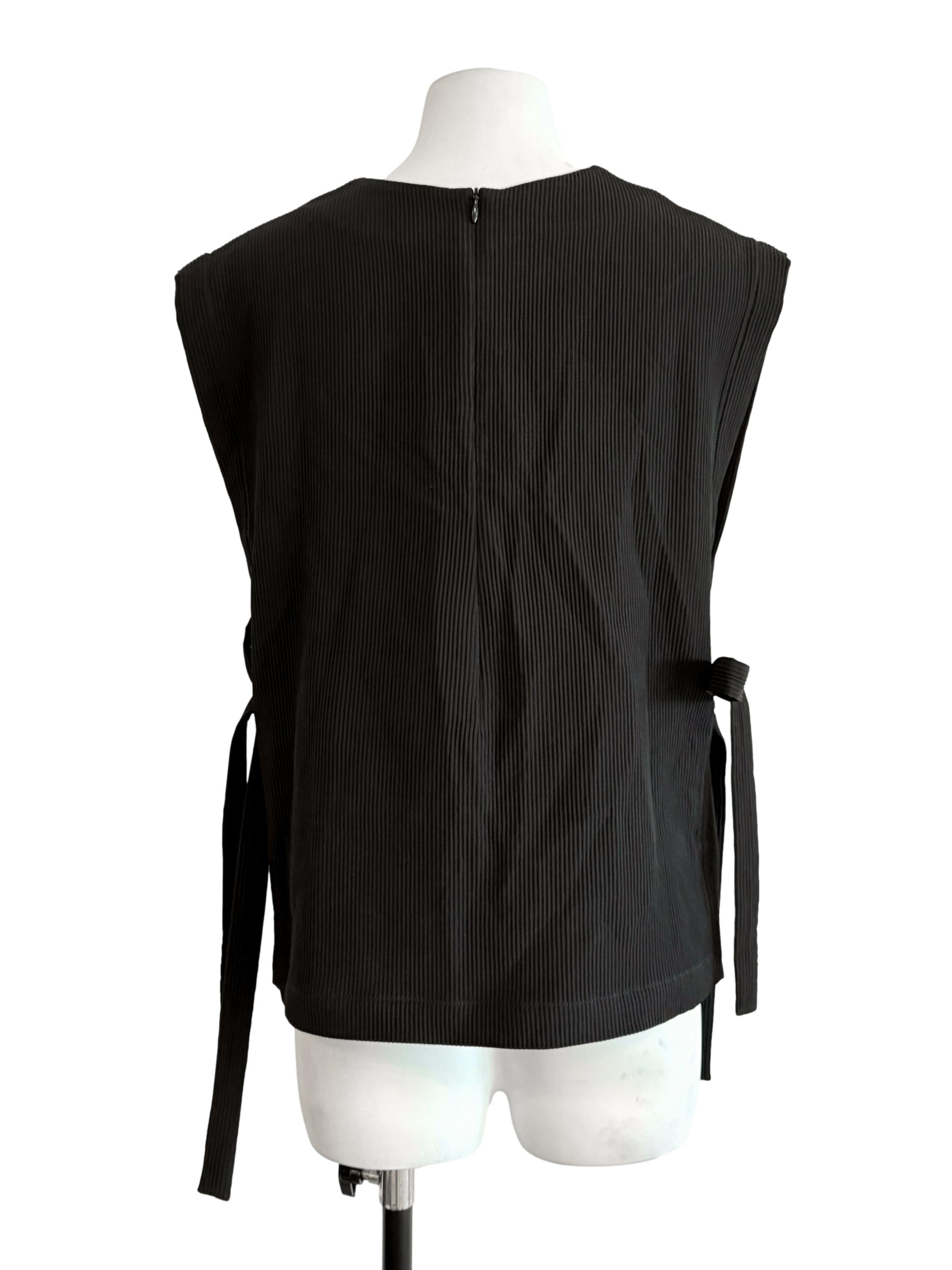 Black Sleeveless Tie Top