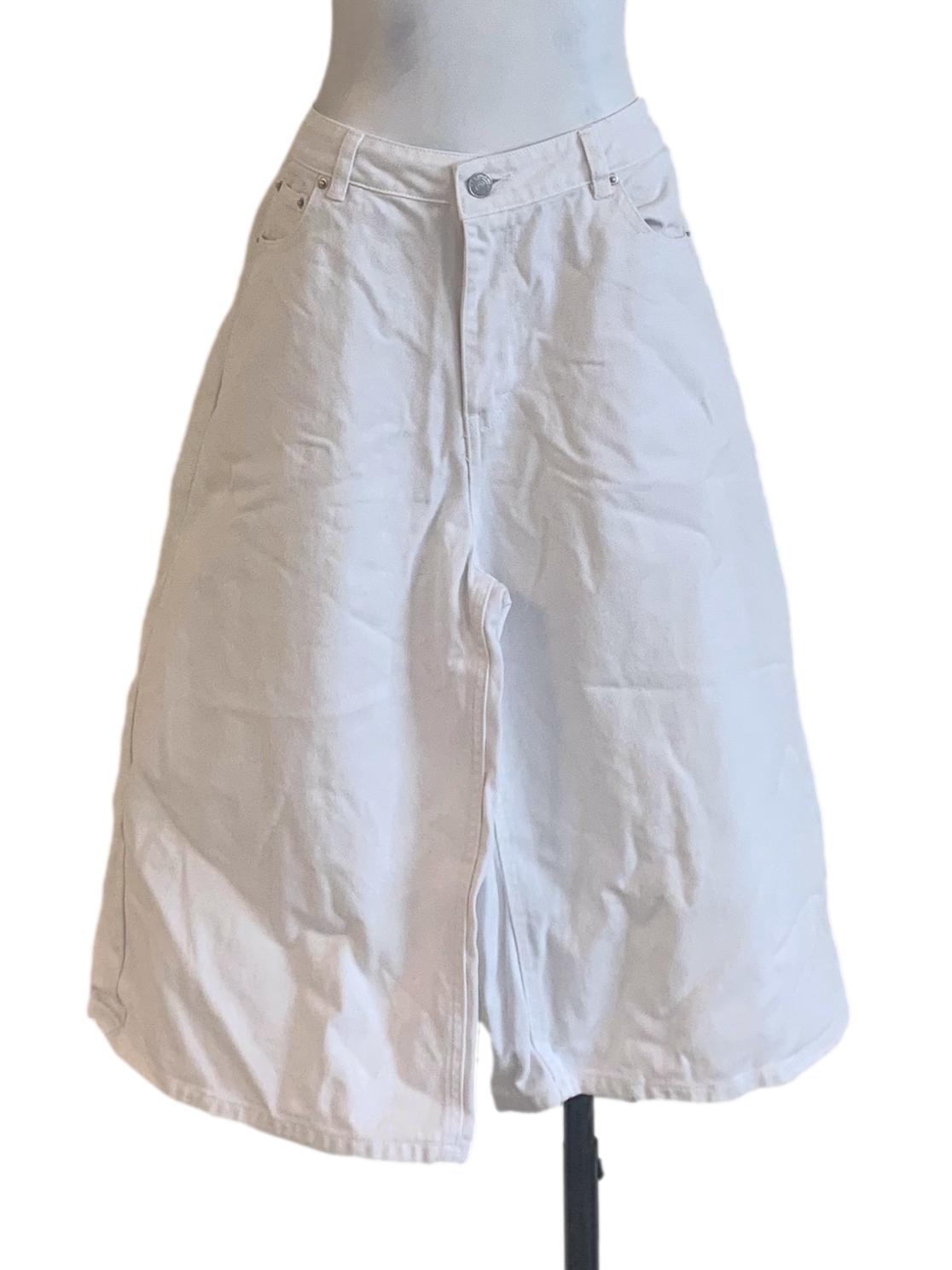 Chiffon White Bermuda Jeans
