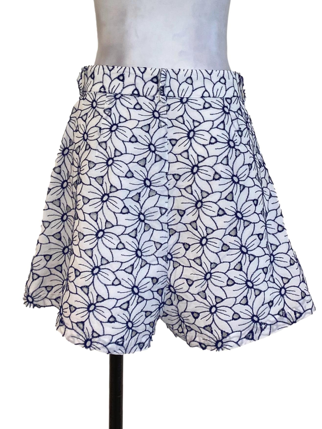 Fashmob White Blue Floral Embroidered Shorts | REFASH