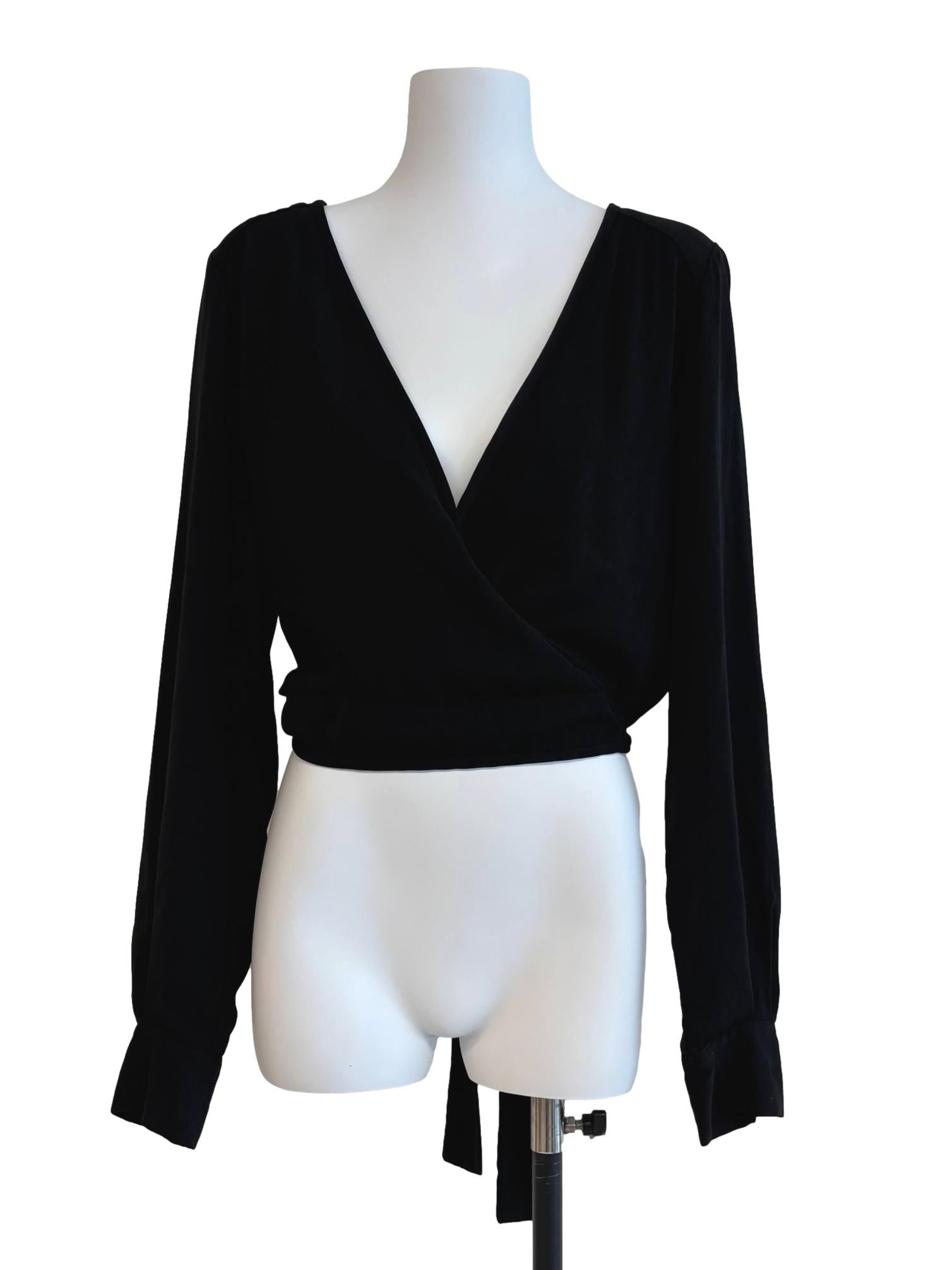 Alexa Wrap In Black CSN