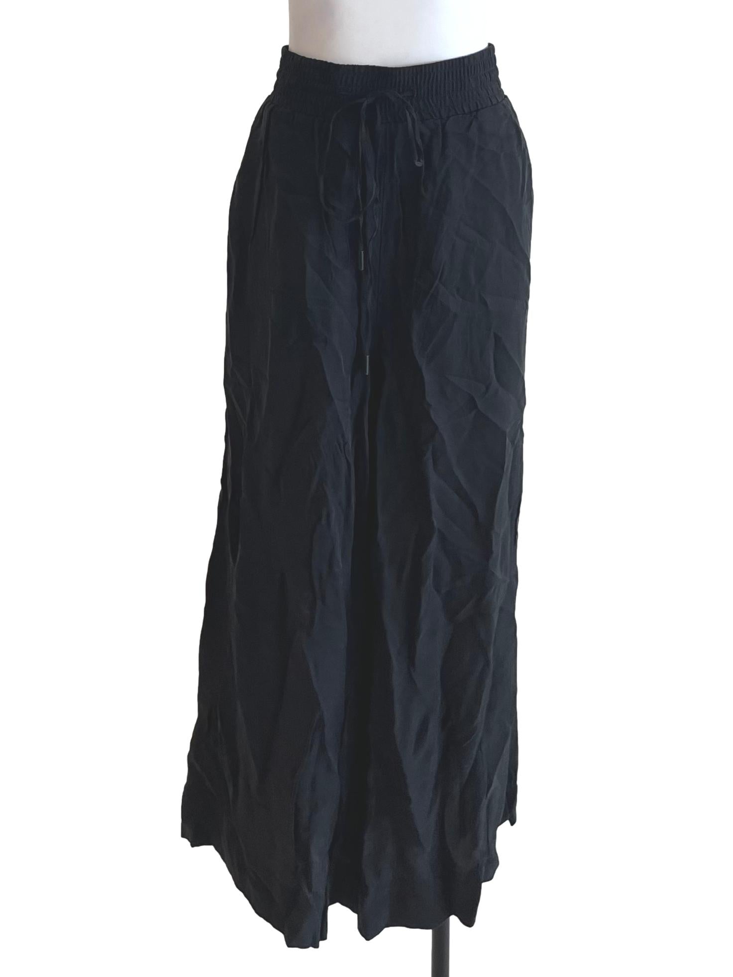 Black High-Waisted Wide-Leg Pants