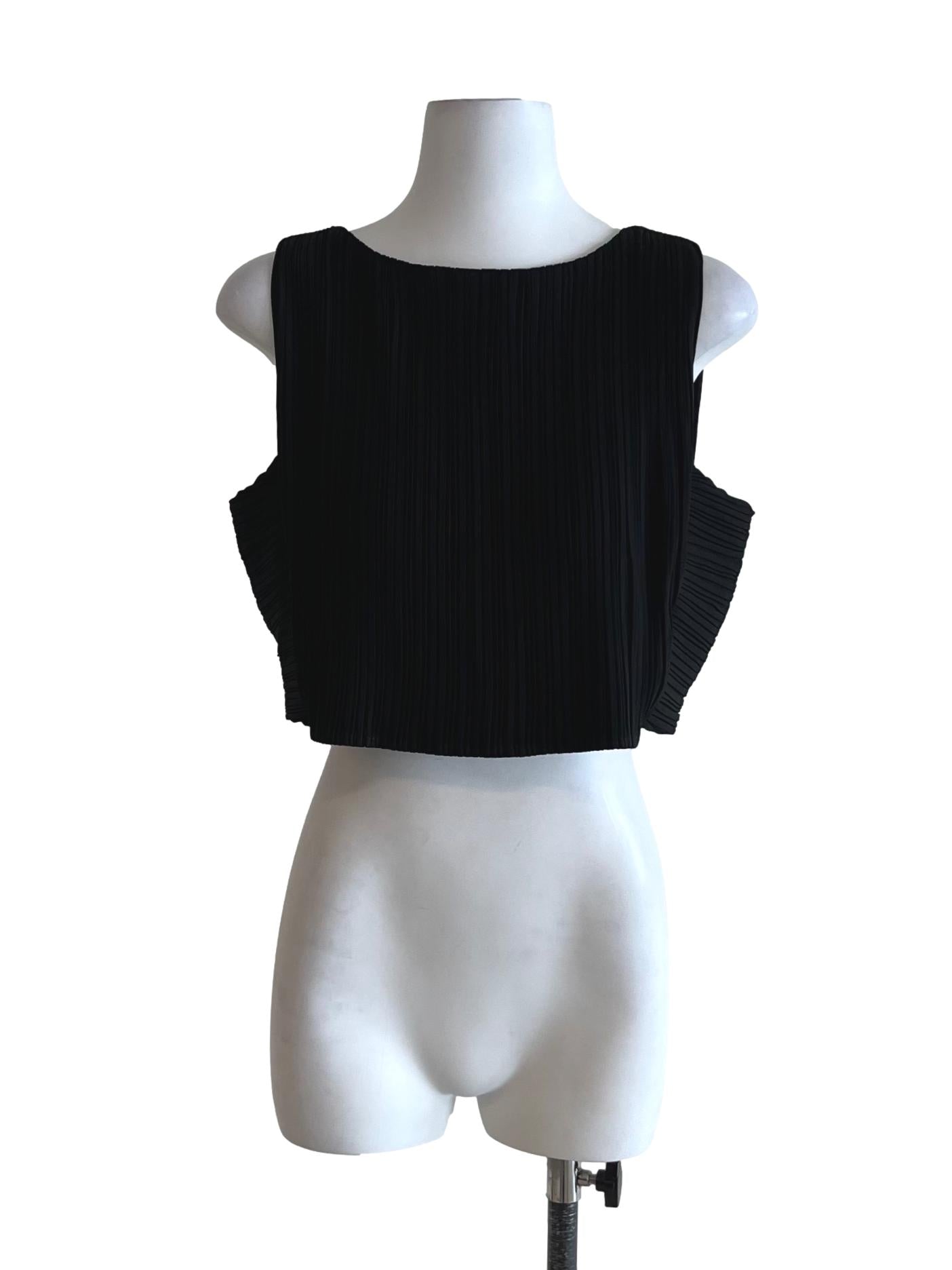 Black Pleated Sleeveless Top