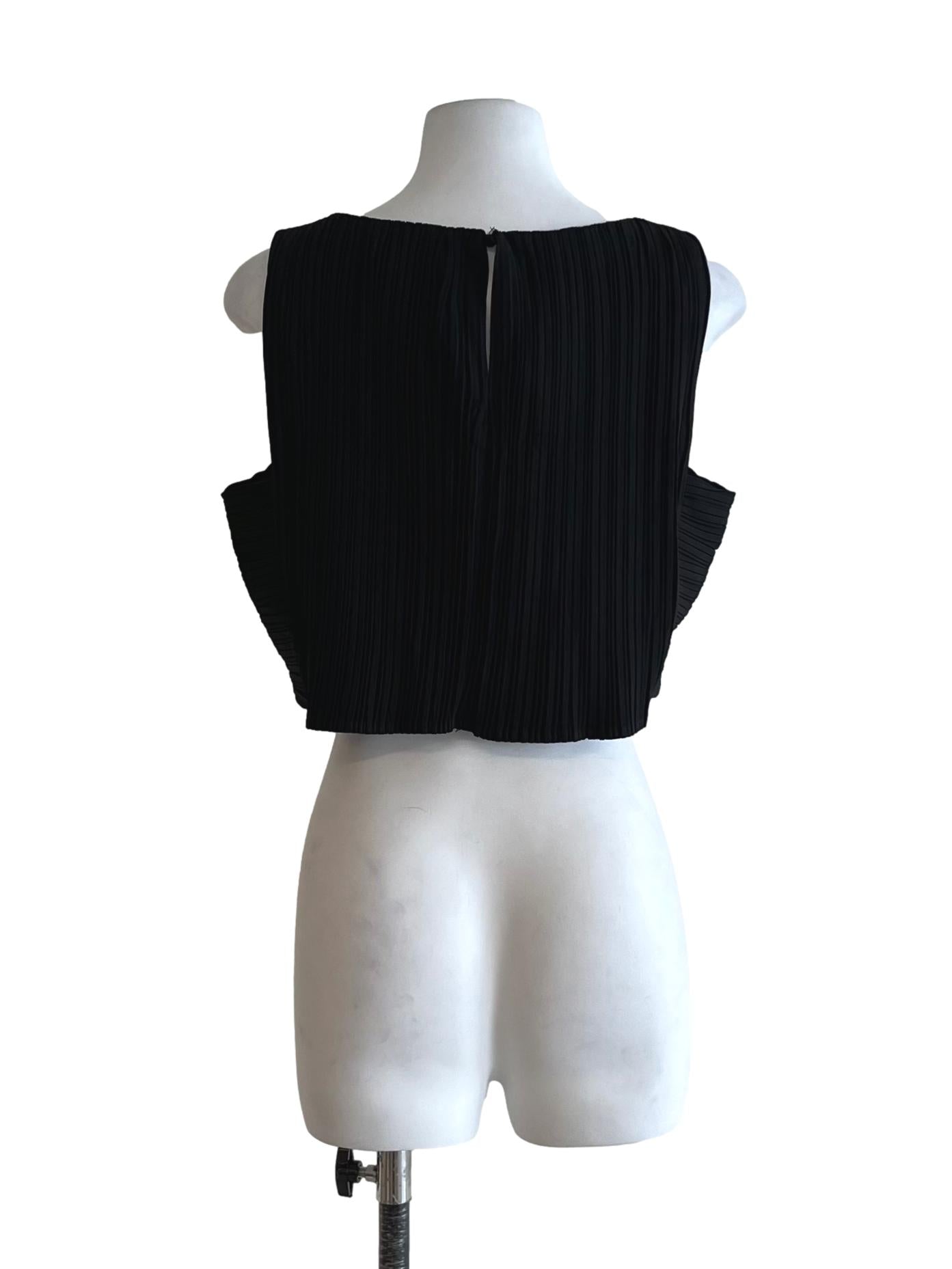 Black Pleated Sleeveless Top