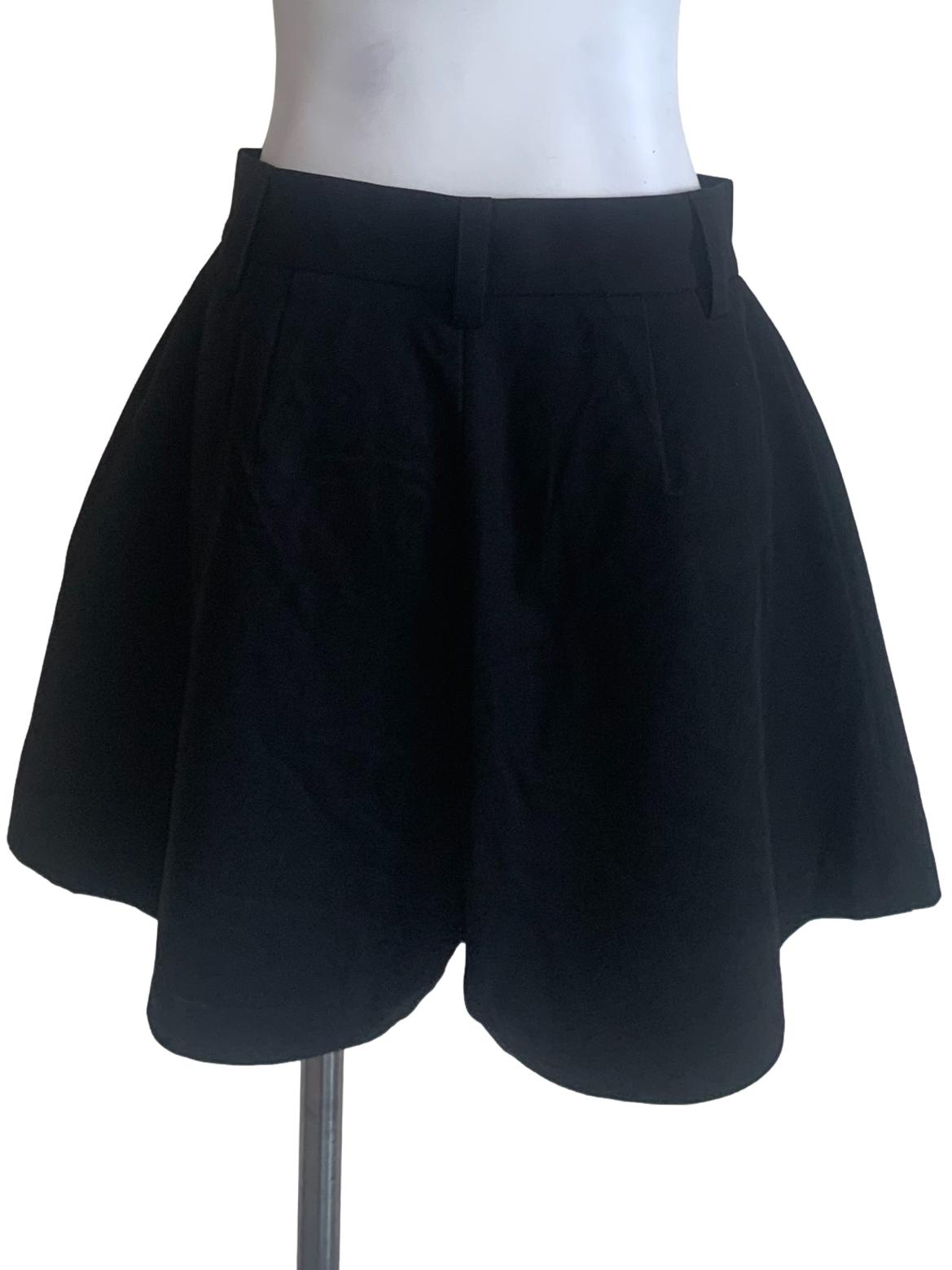 Crow Black Loose Shorts