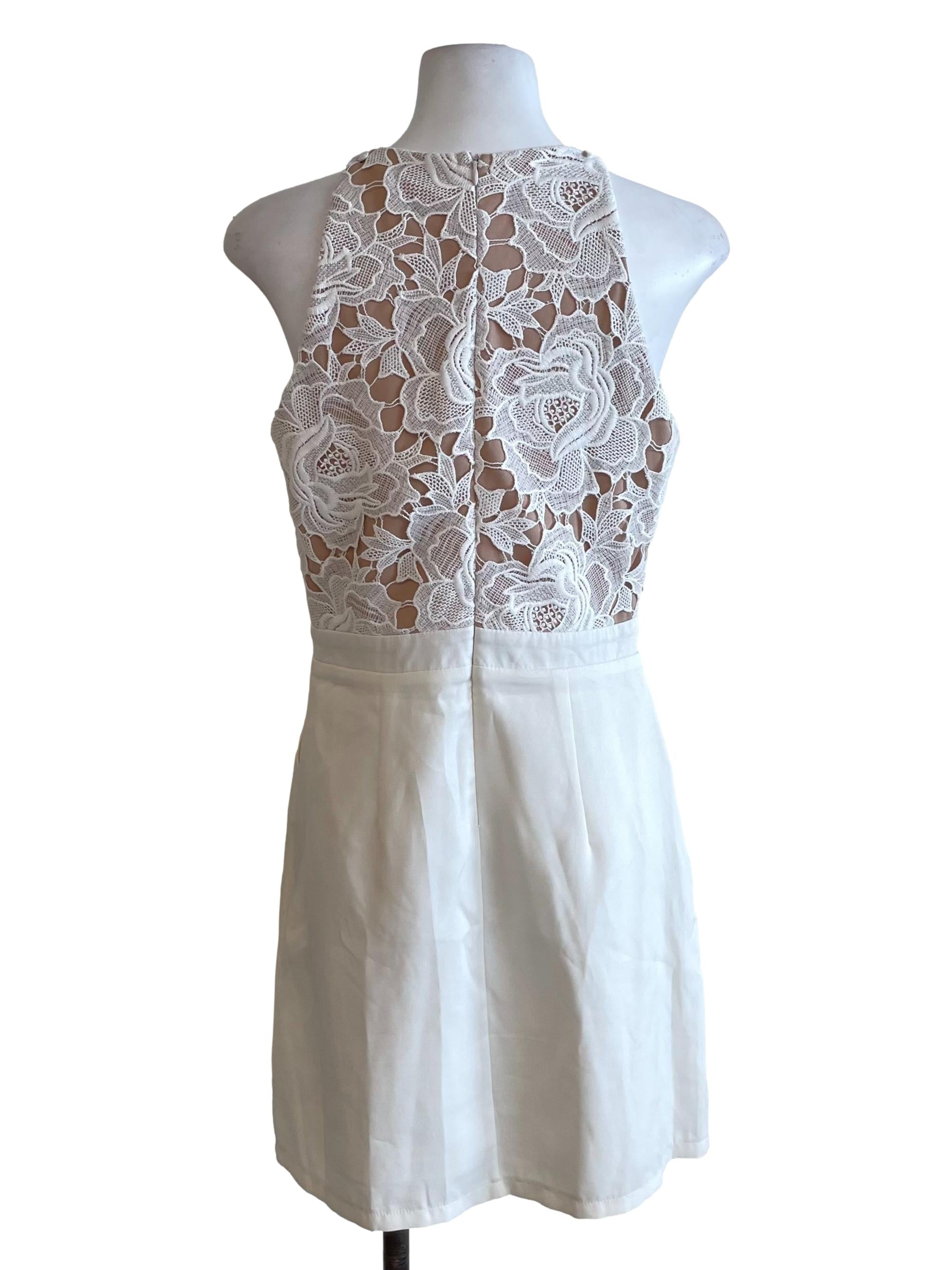 Off White Embroidery Sleeveless Dress