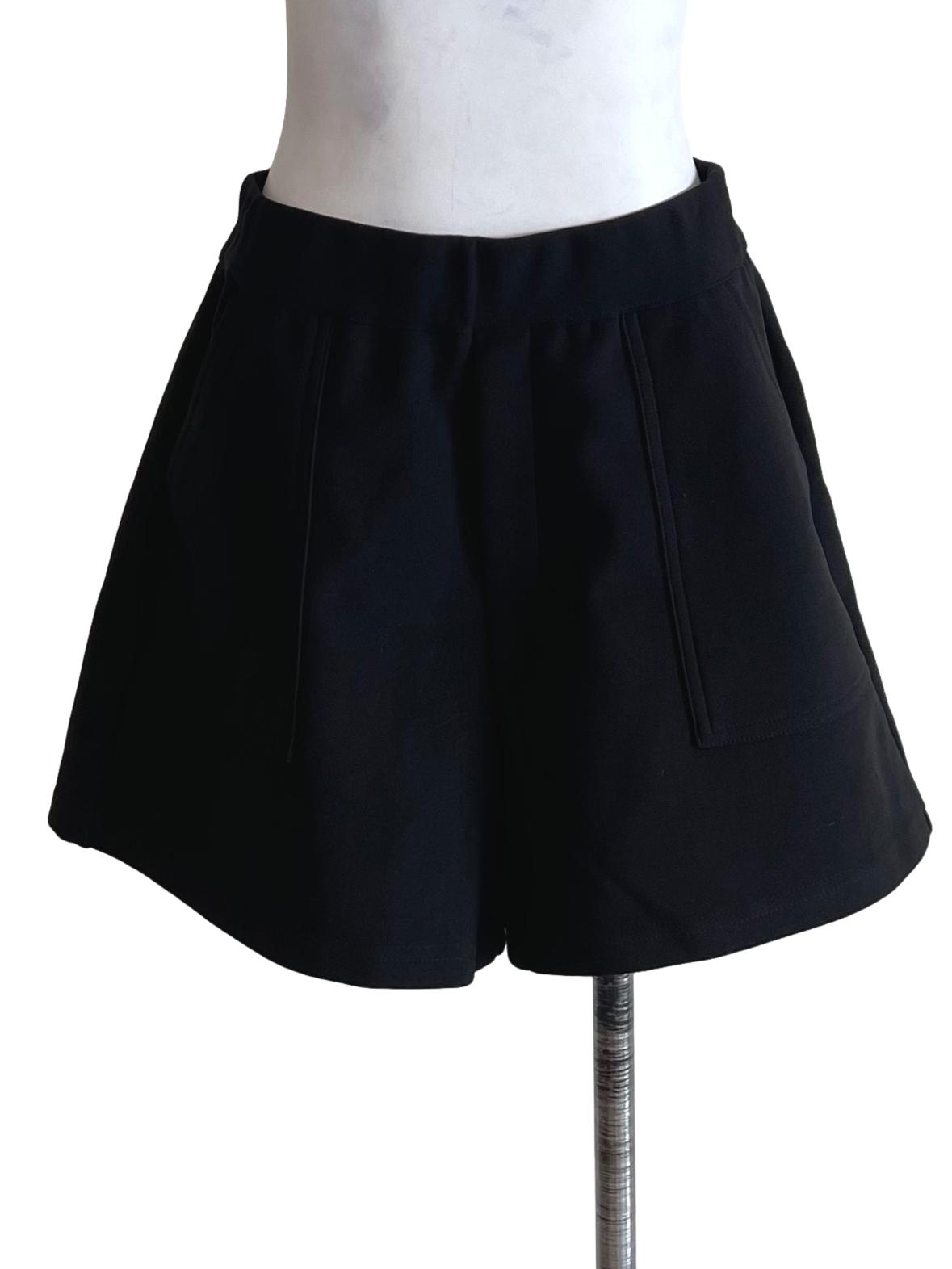 Black Patch Pocket Easy Shorts LB