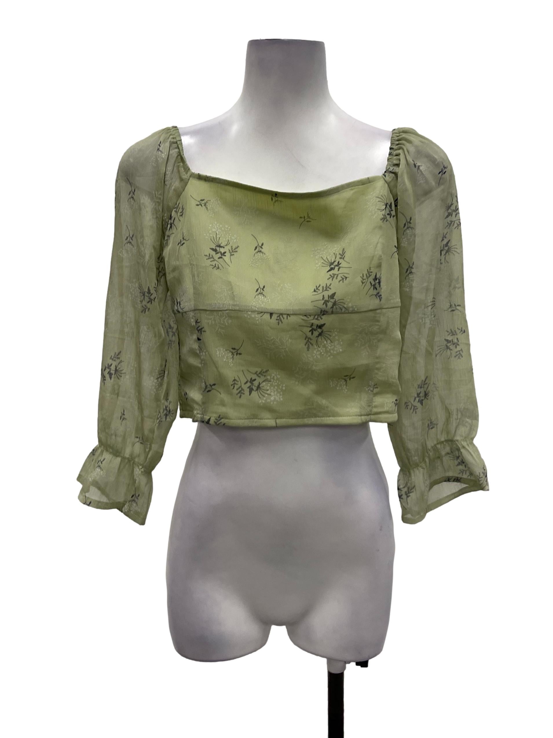 Hervelvetvase Sage Green Across Neck Floral Blouse