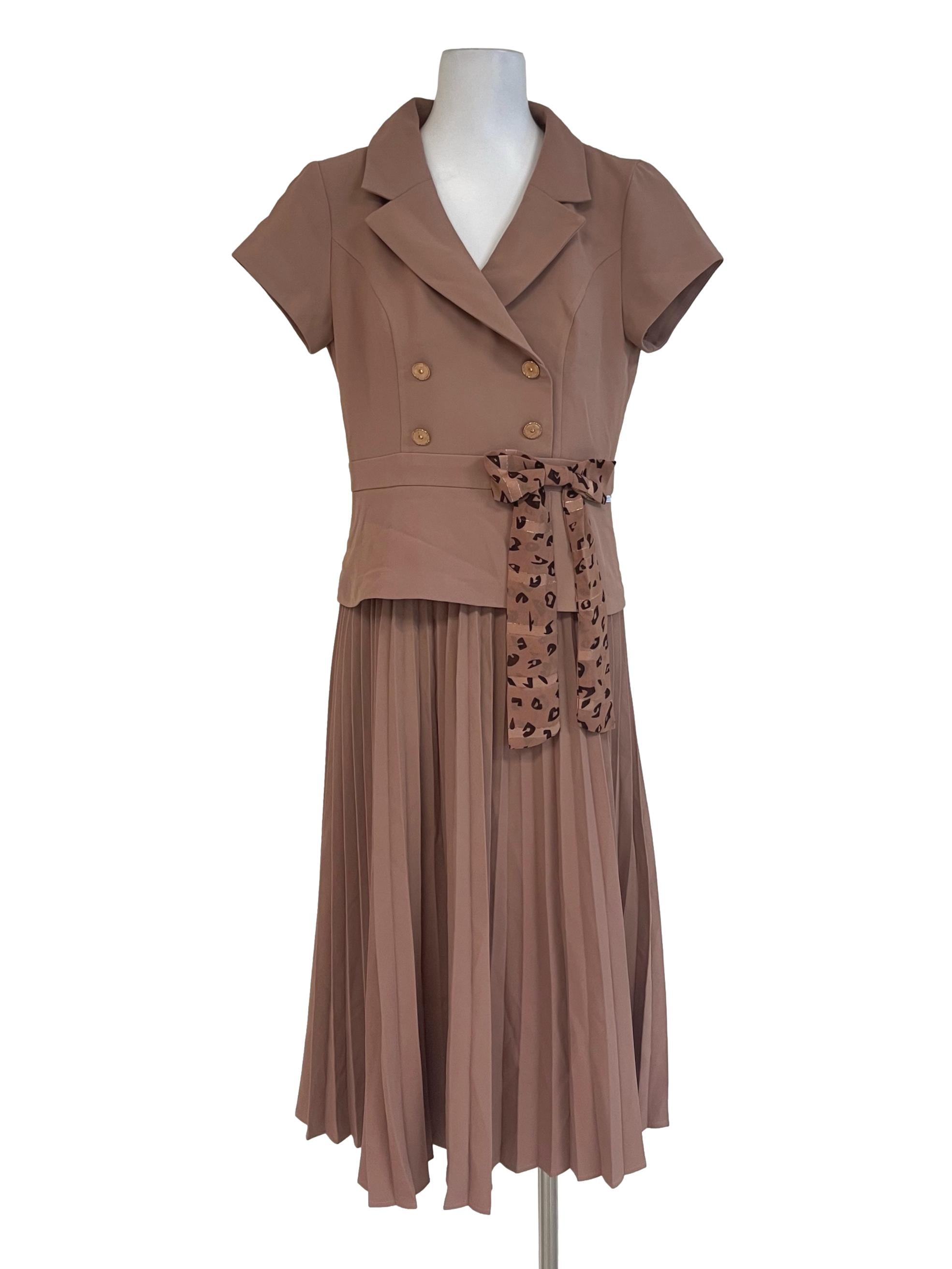 Salmon Short Sleeved Pleated Dress