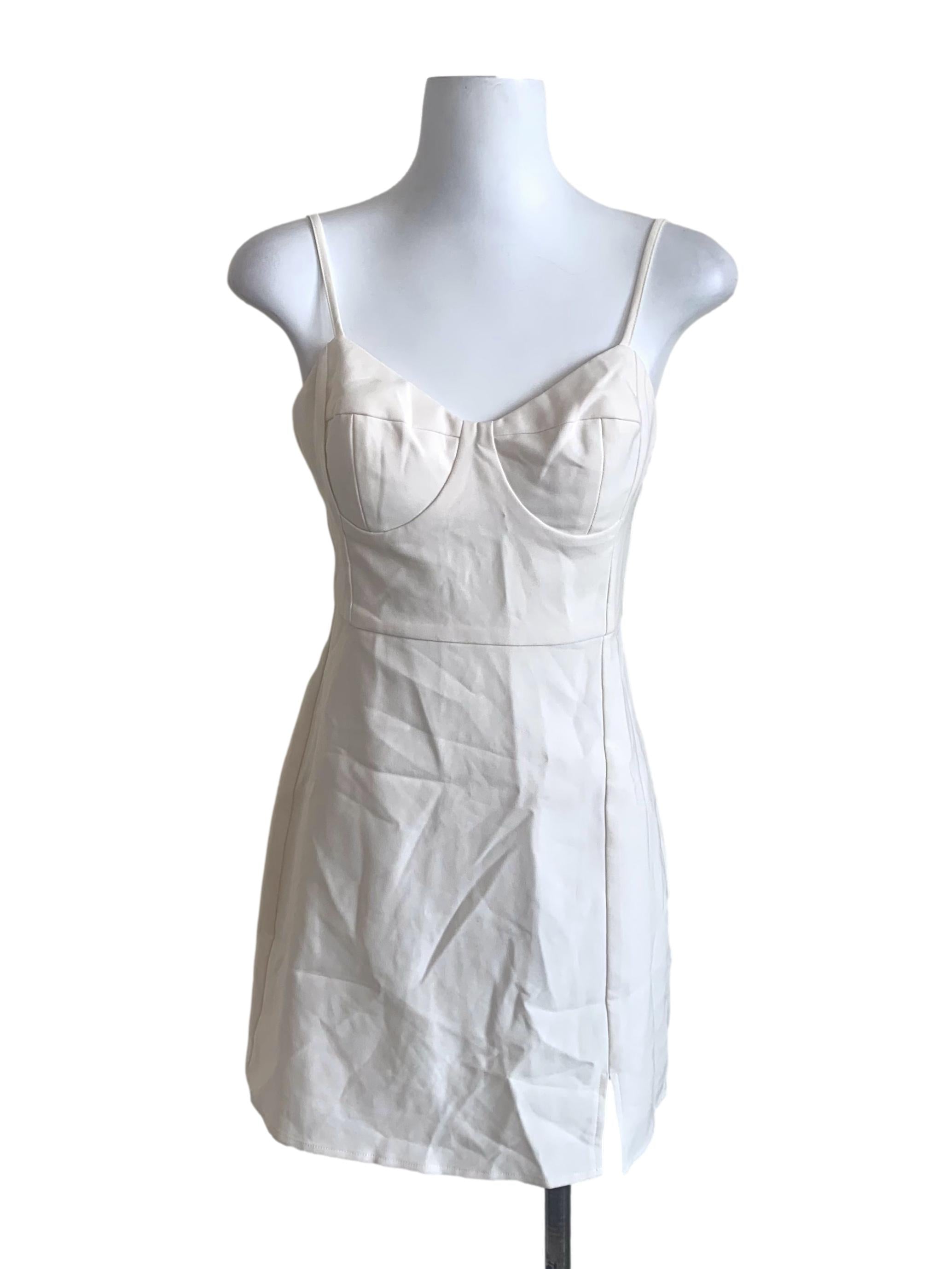 Chiffon White Sweetheart Neck Dress