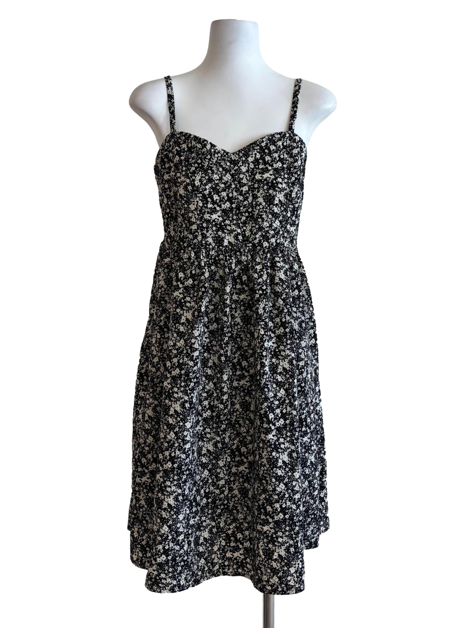 Black And White Printed Sweetheart Flare Dress
