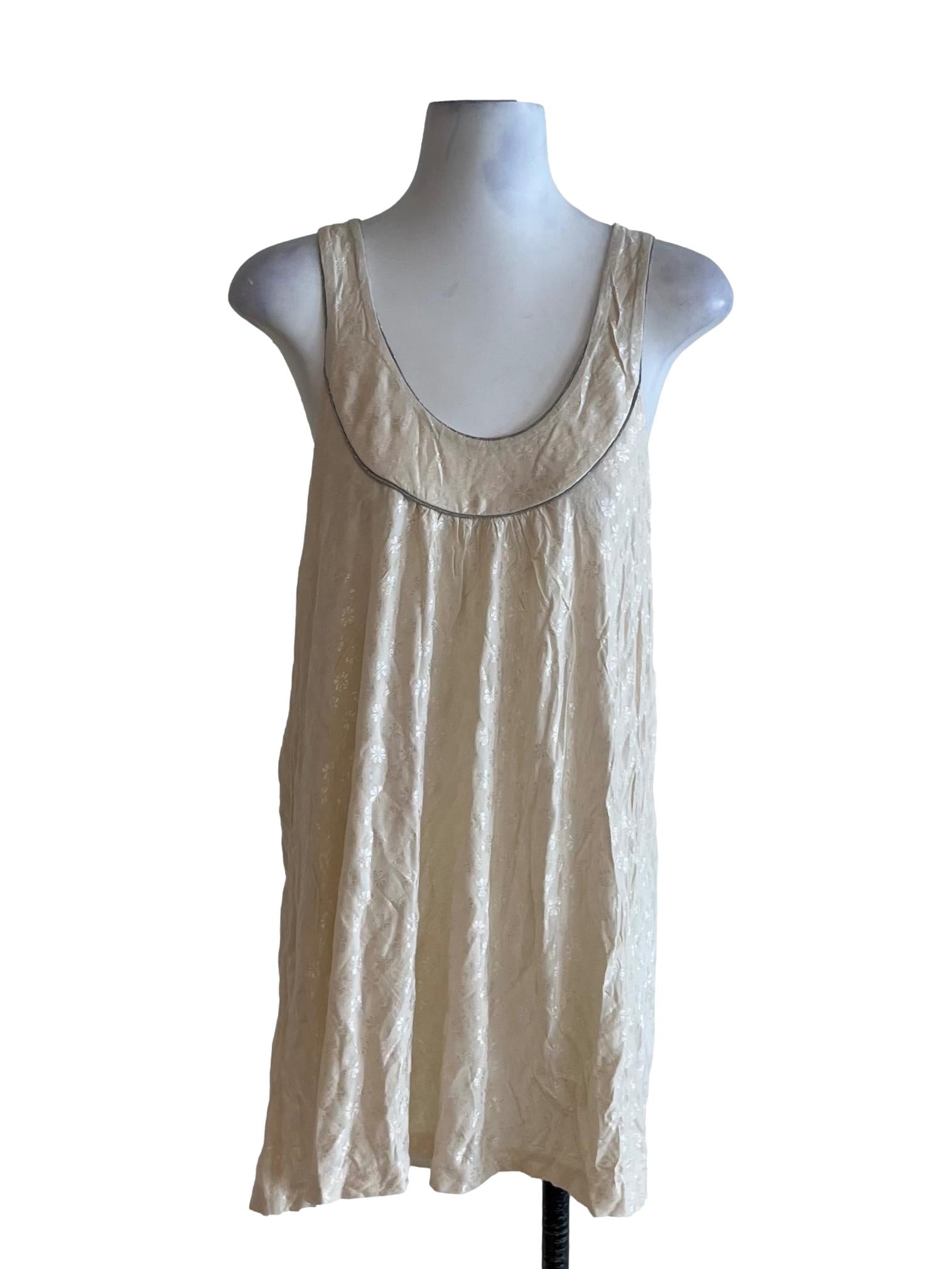 Cream White Scoop Neckline Sleeveless Top