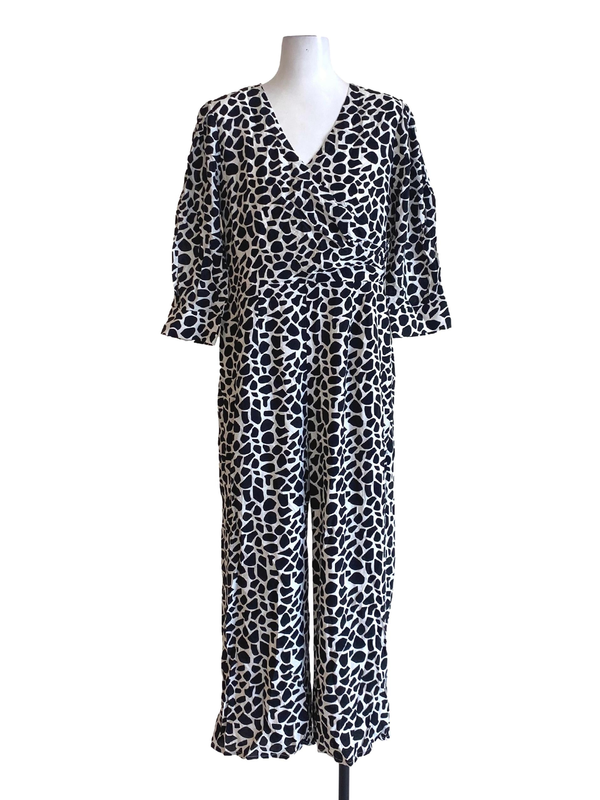Ebony Black Leopard V-Neck Double Closure Jumpsuit LB
