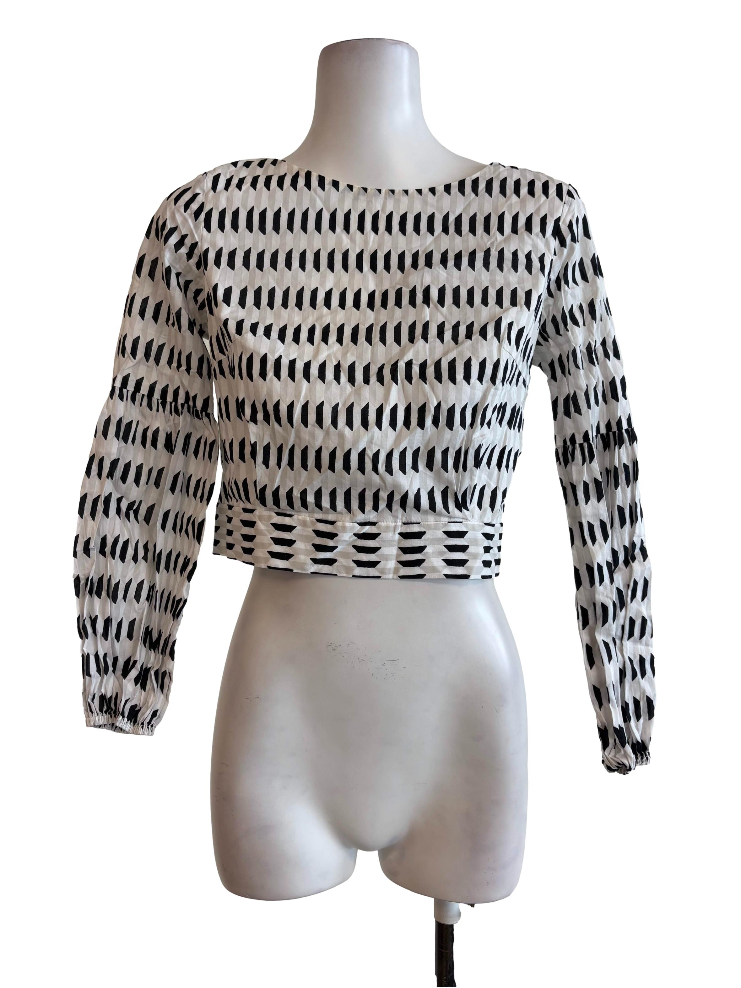 Black White Geometric Pattern Long Sleeves Crop Top