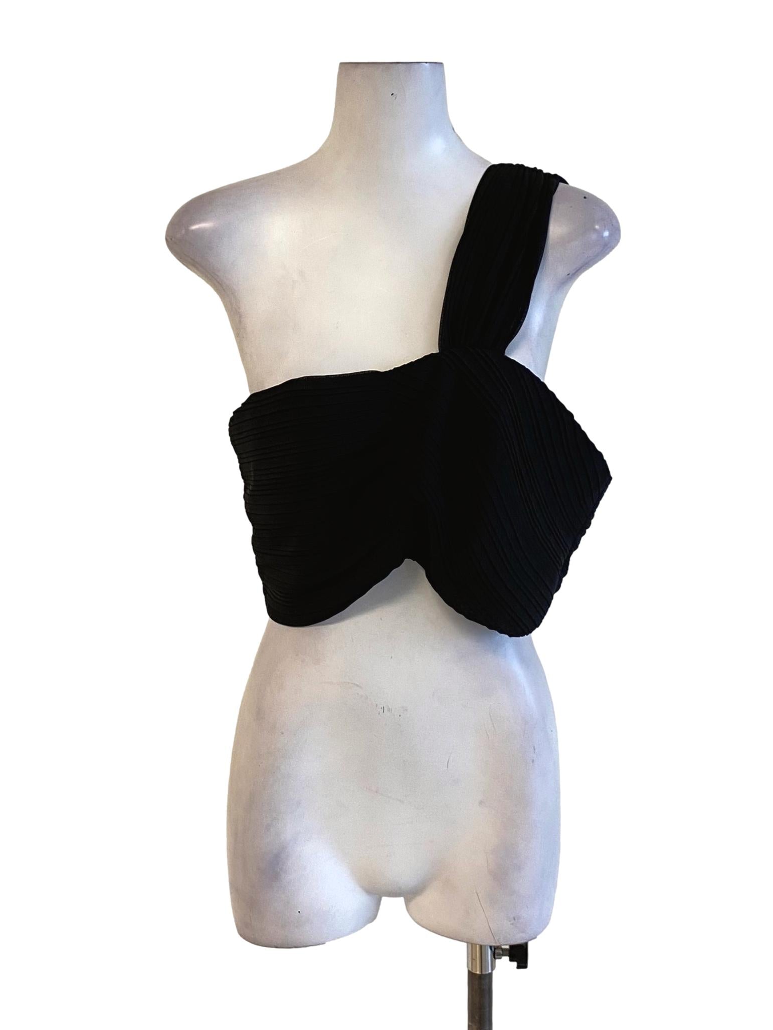 Jet Black Casual One Shoulder Cropped Top YHF