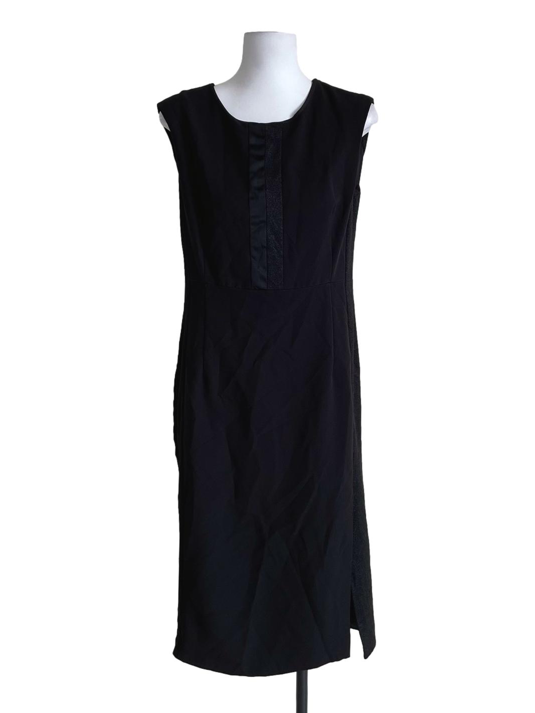 Black Round Neck Sleeveless Dress
