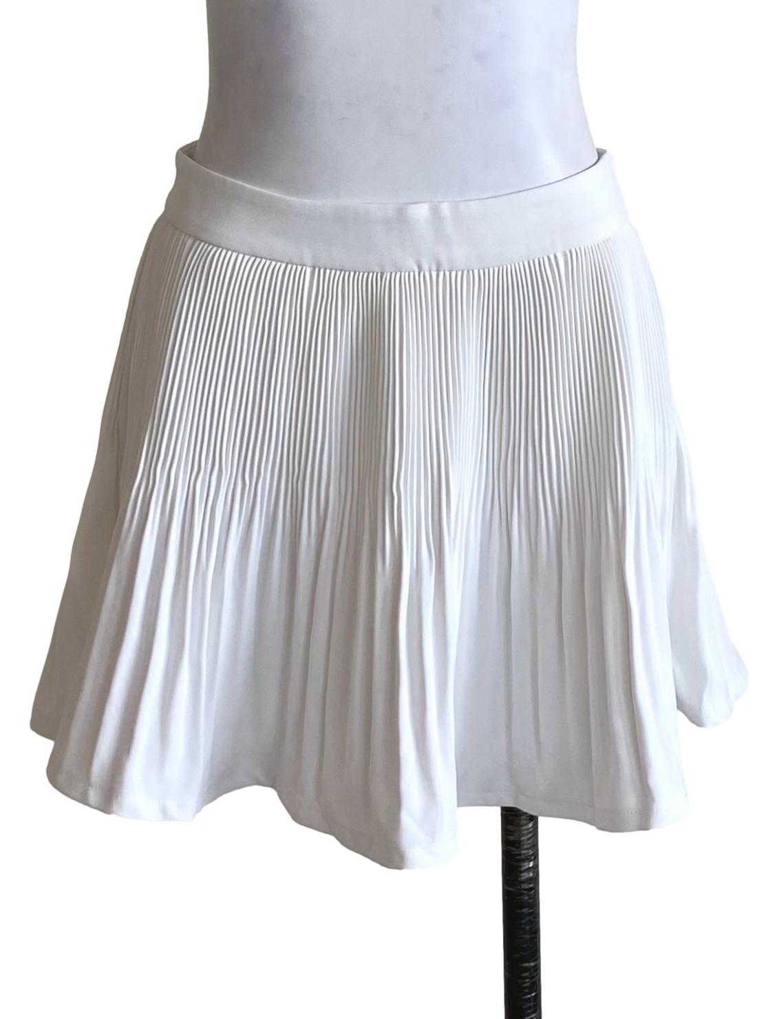 Daisy White Half Waist Pleat Skorts