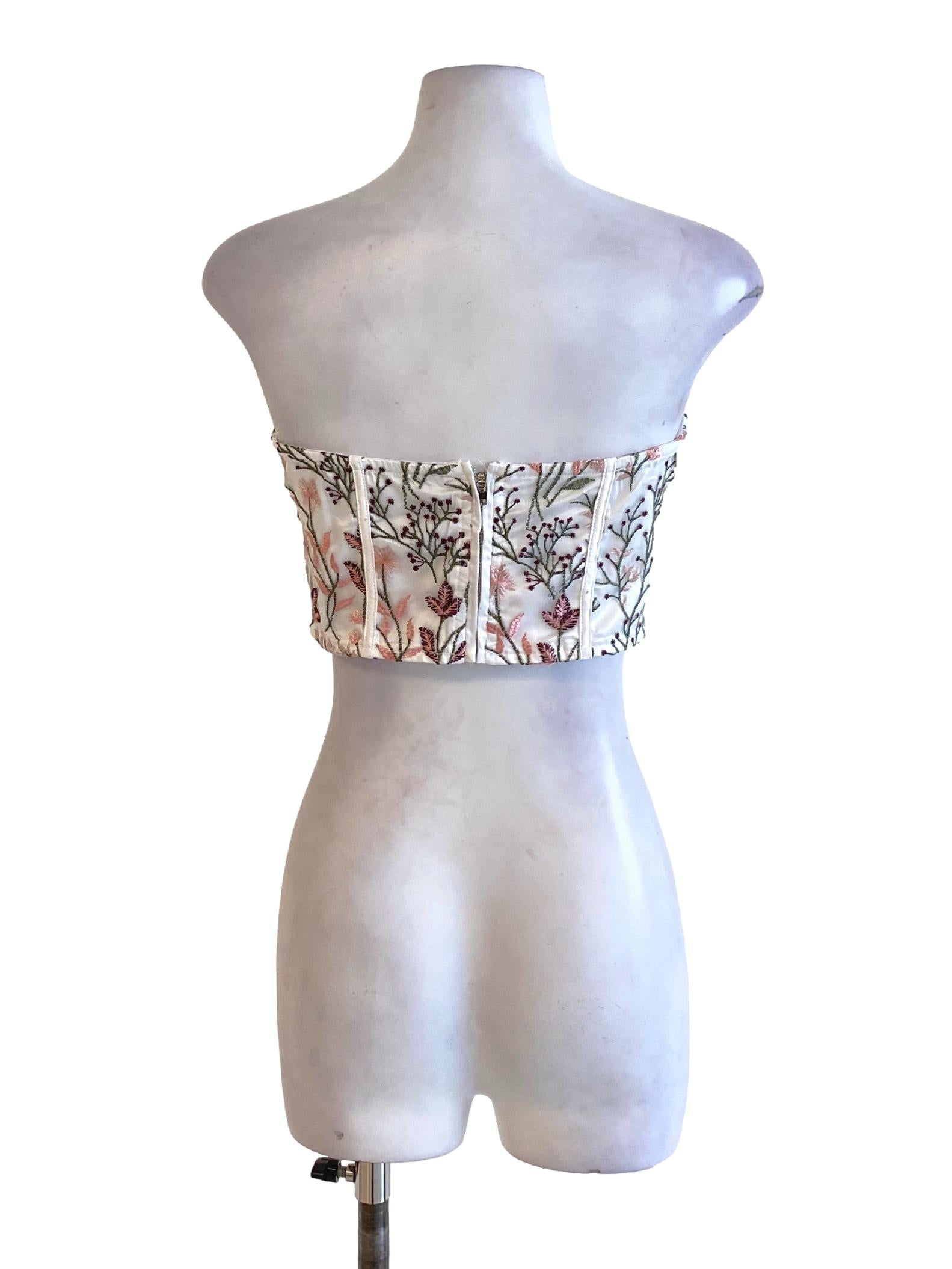 Porcelain White Floral Embroidered Strapless Cropped Top YHF