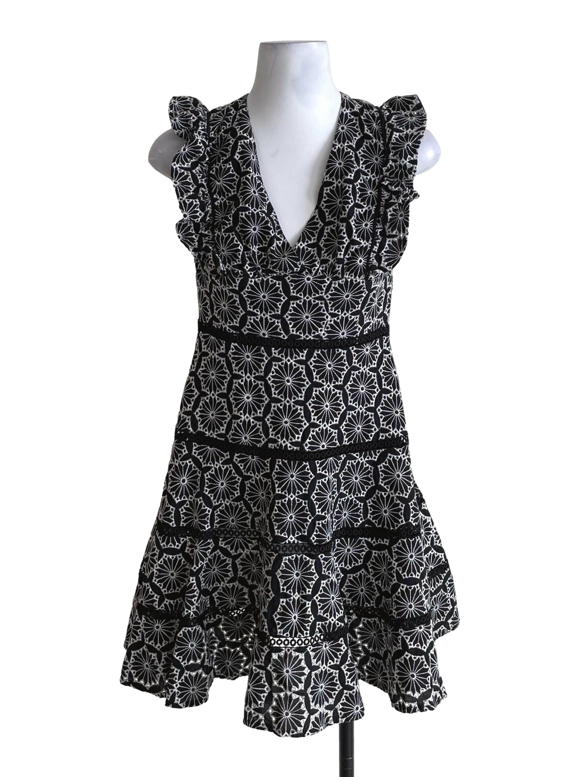 Black & White Open Back Hollow Trace Dress