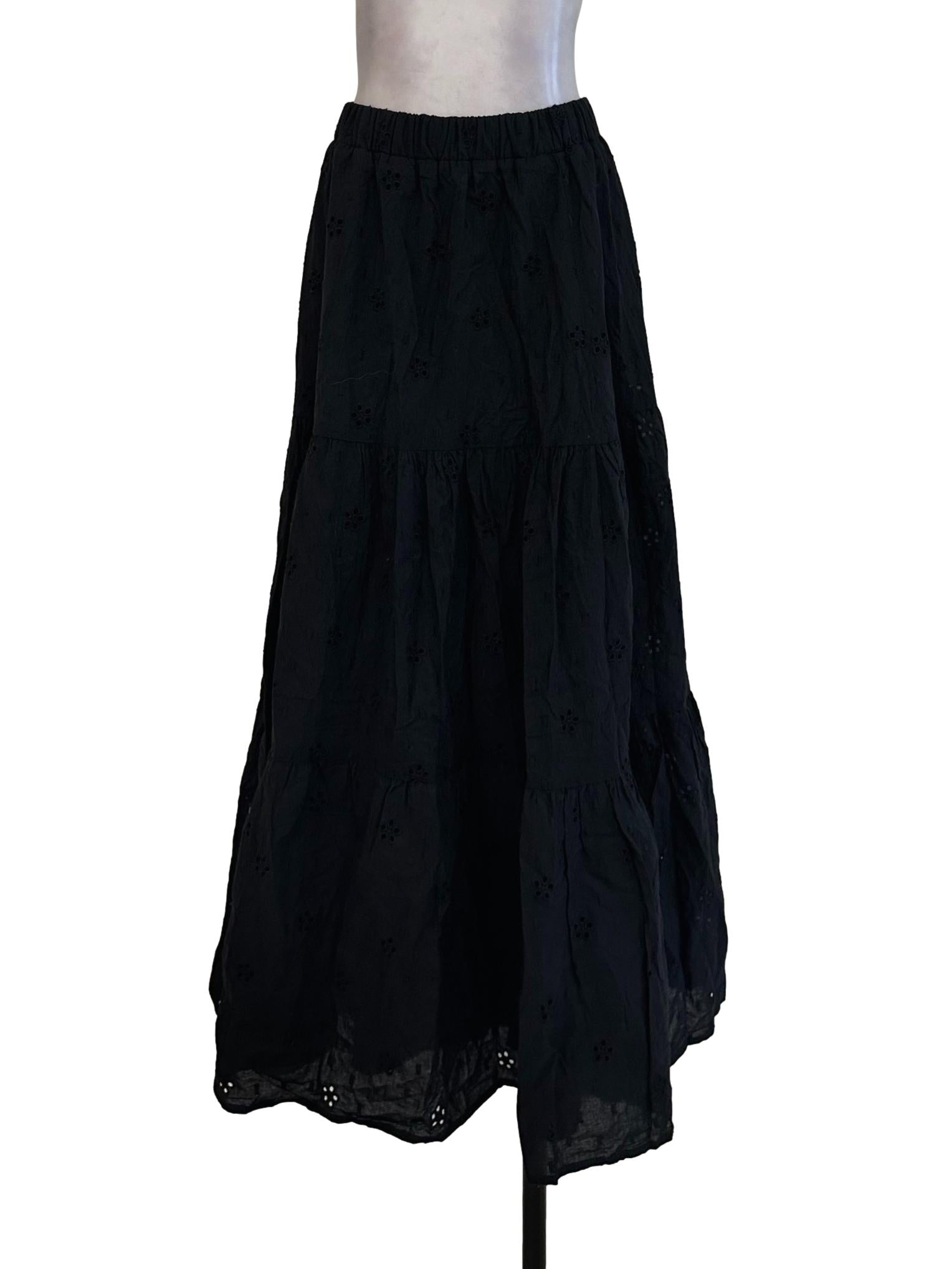 Black Flower Embroidery Pattern Skirt