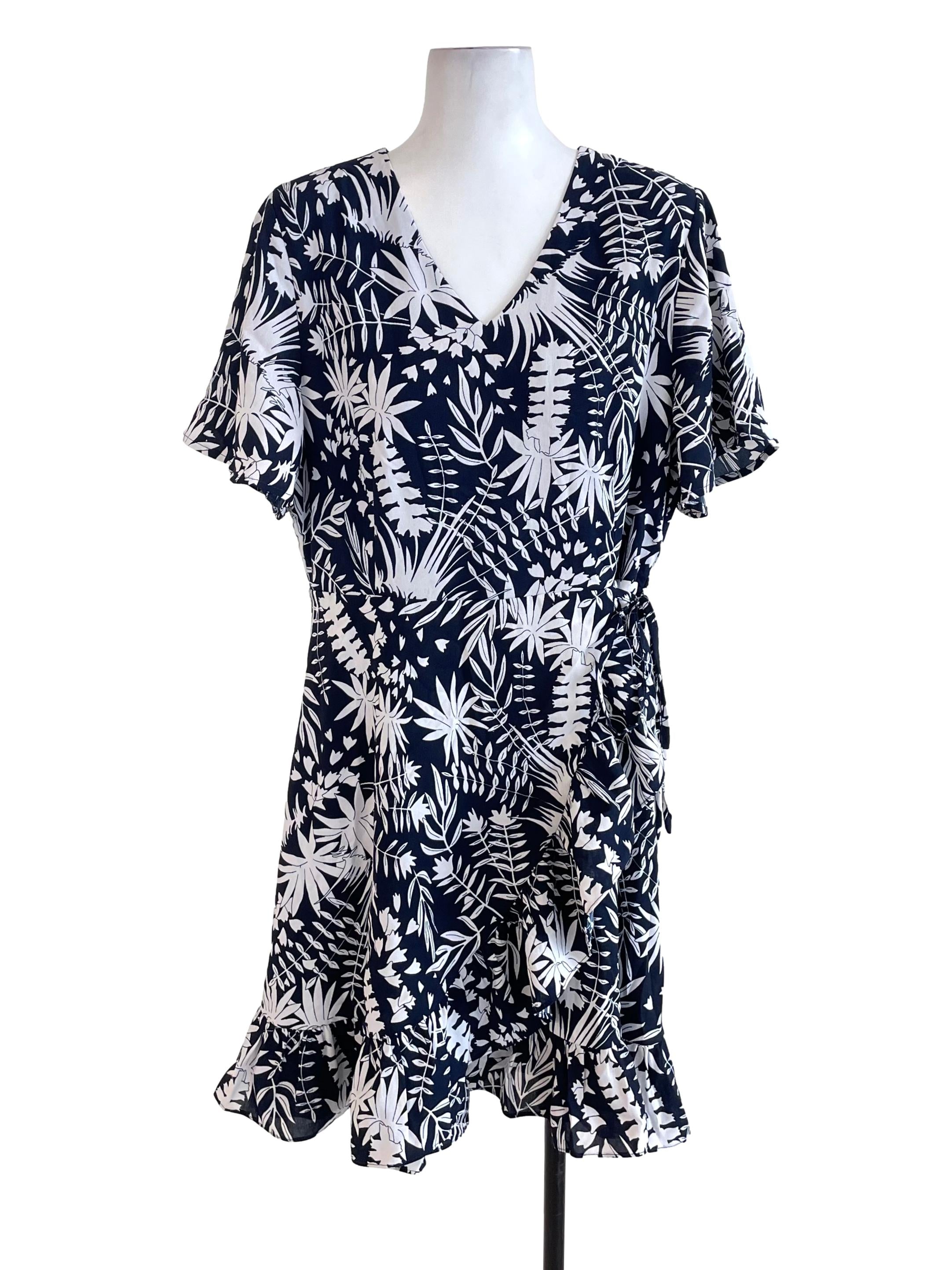 The Stage Walk Black Plant Print Ruffled Dress | REFASH