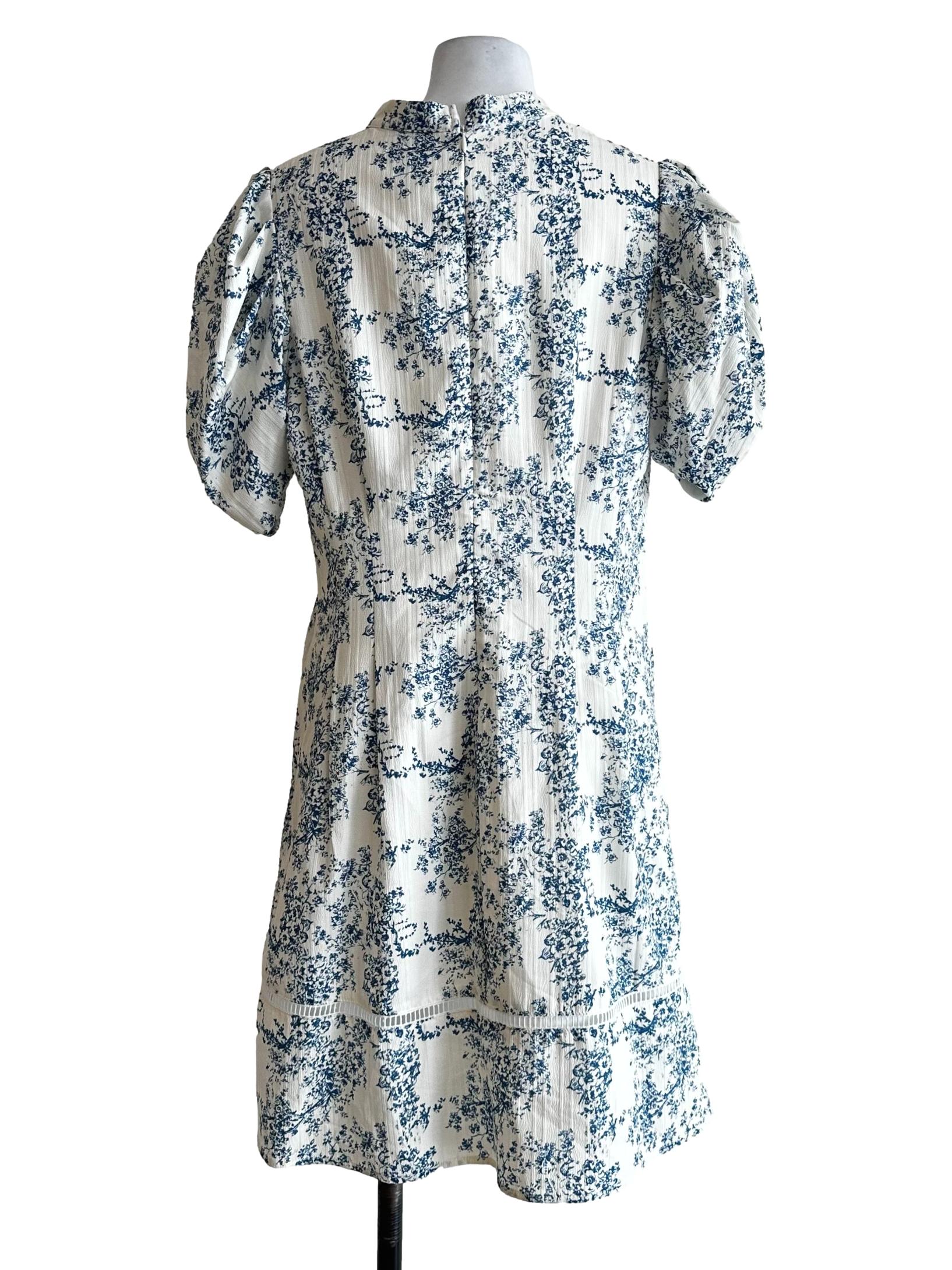 Porcelain White Flower Pattern Dress