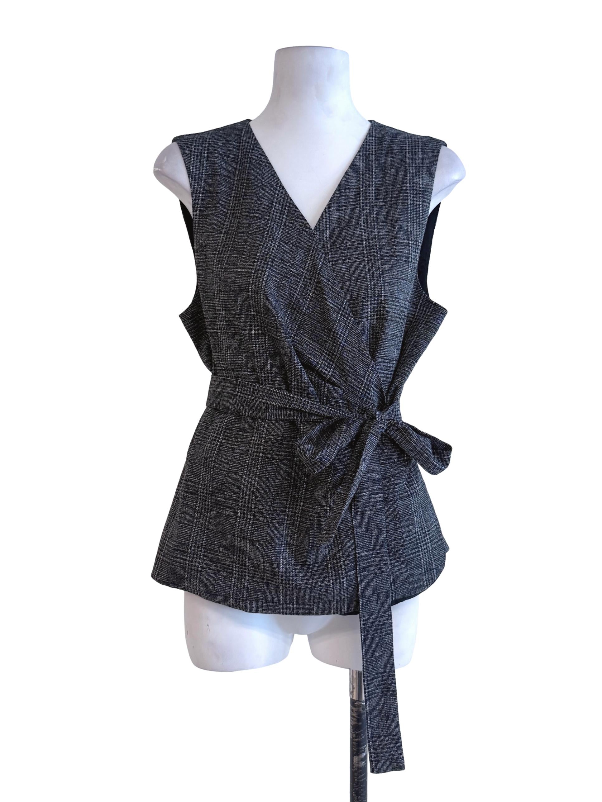Dark Grey Checks Pattern Wrap Vest