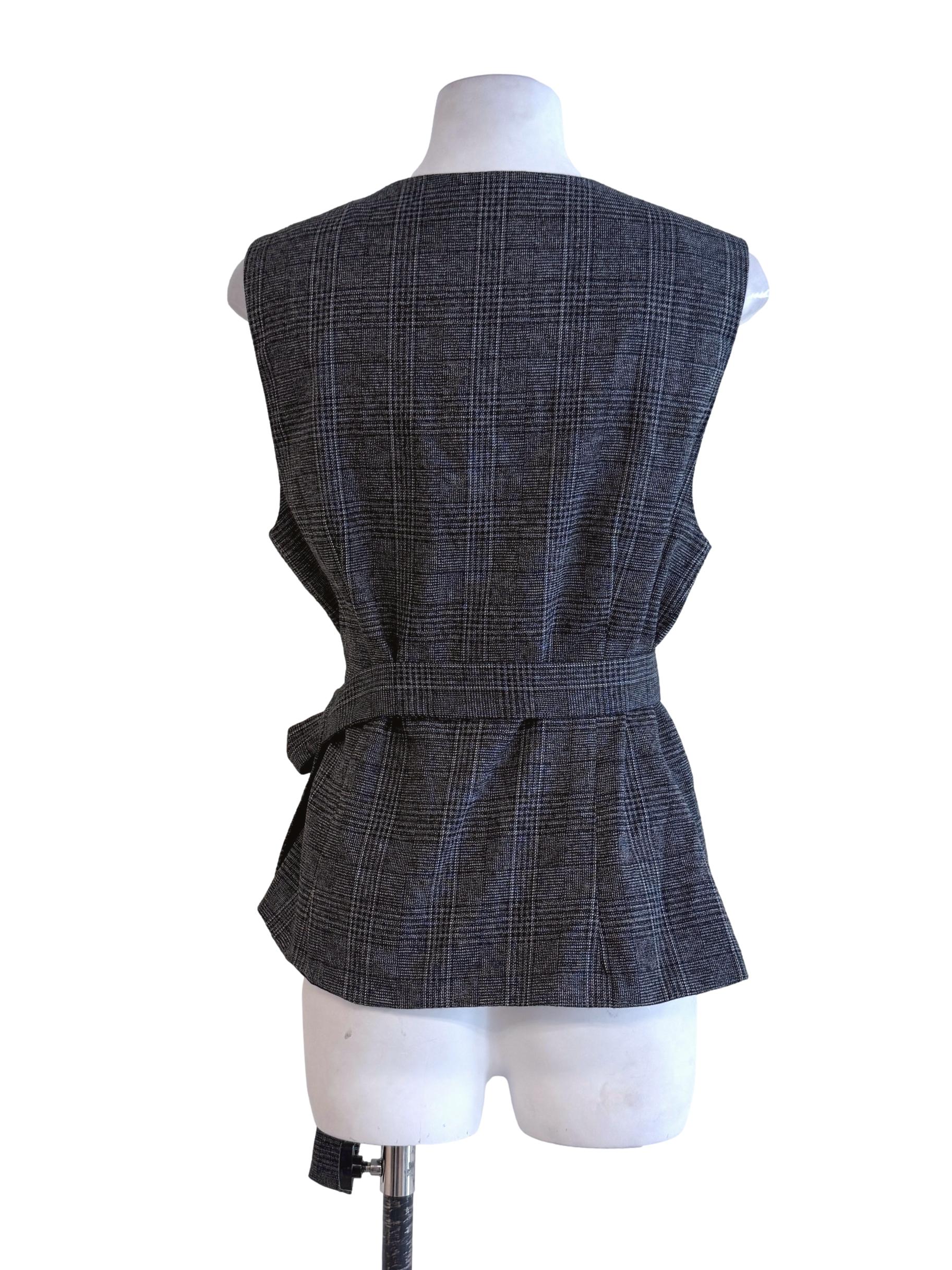 Dark Grey Checks Pattern Wrap Vest