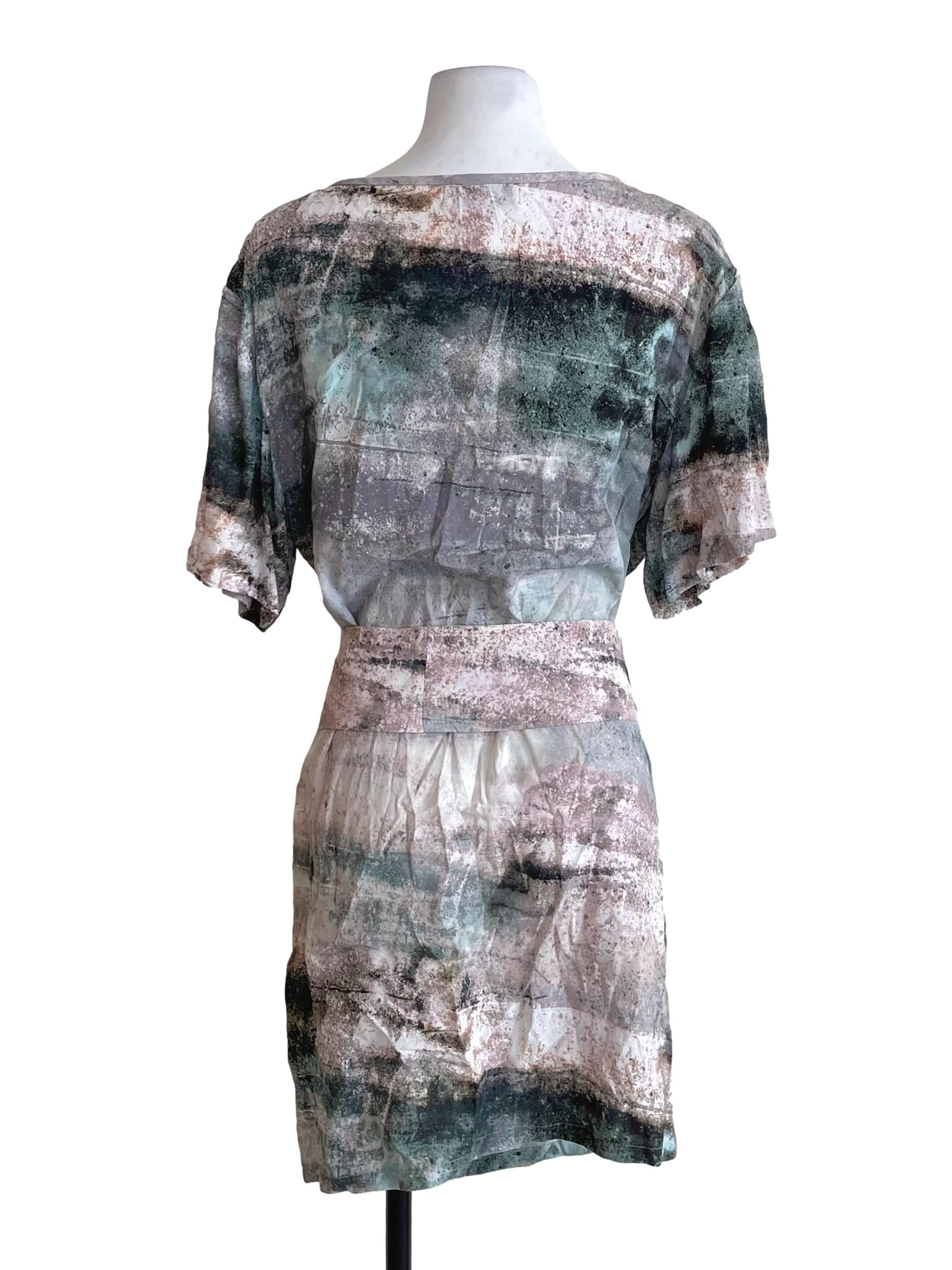 Off White & Ocean Blue Printed T Shirt Dress