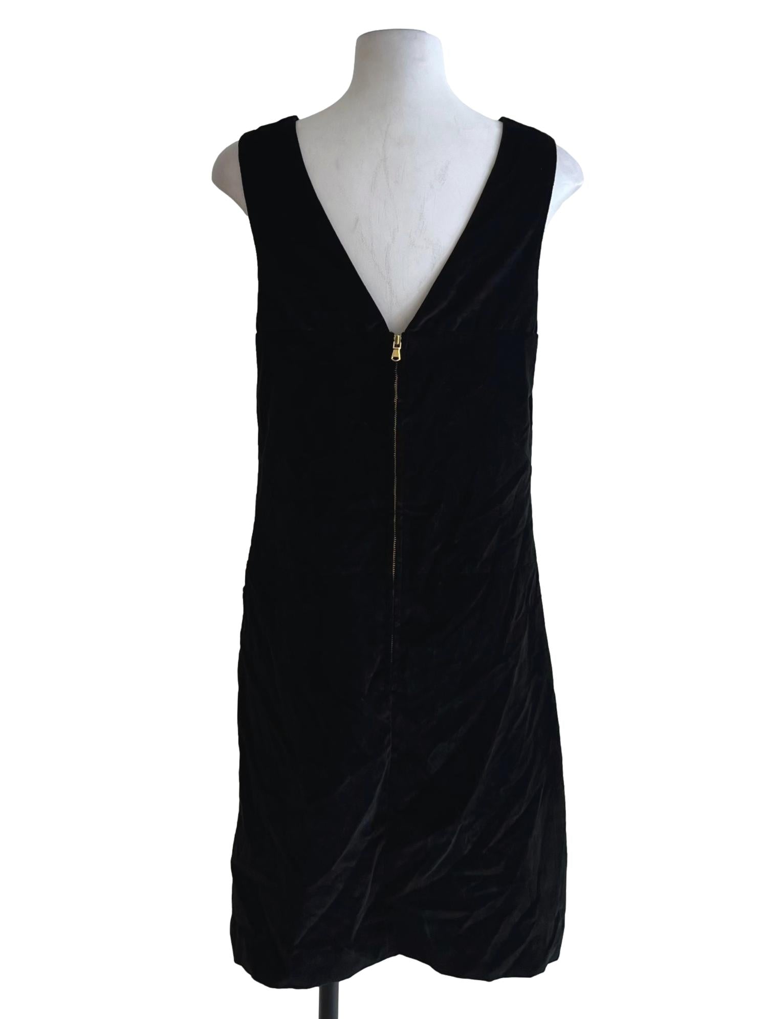 Black V-Neckline Sheath Dress
