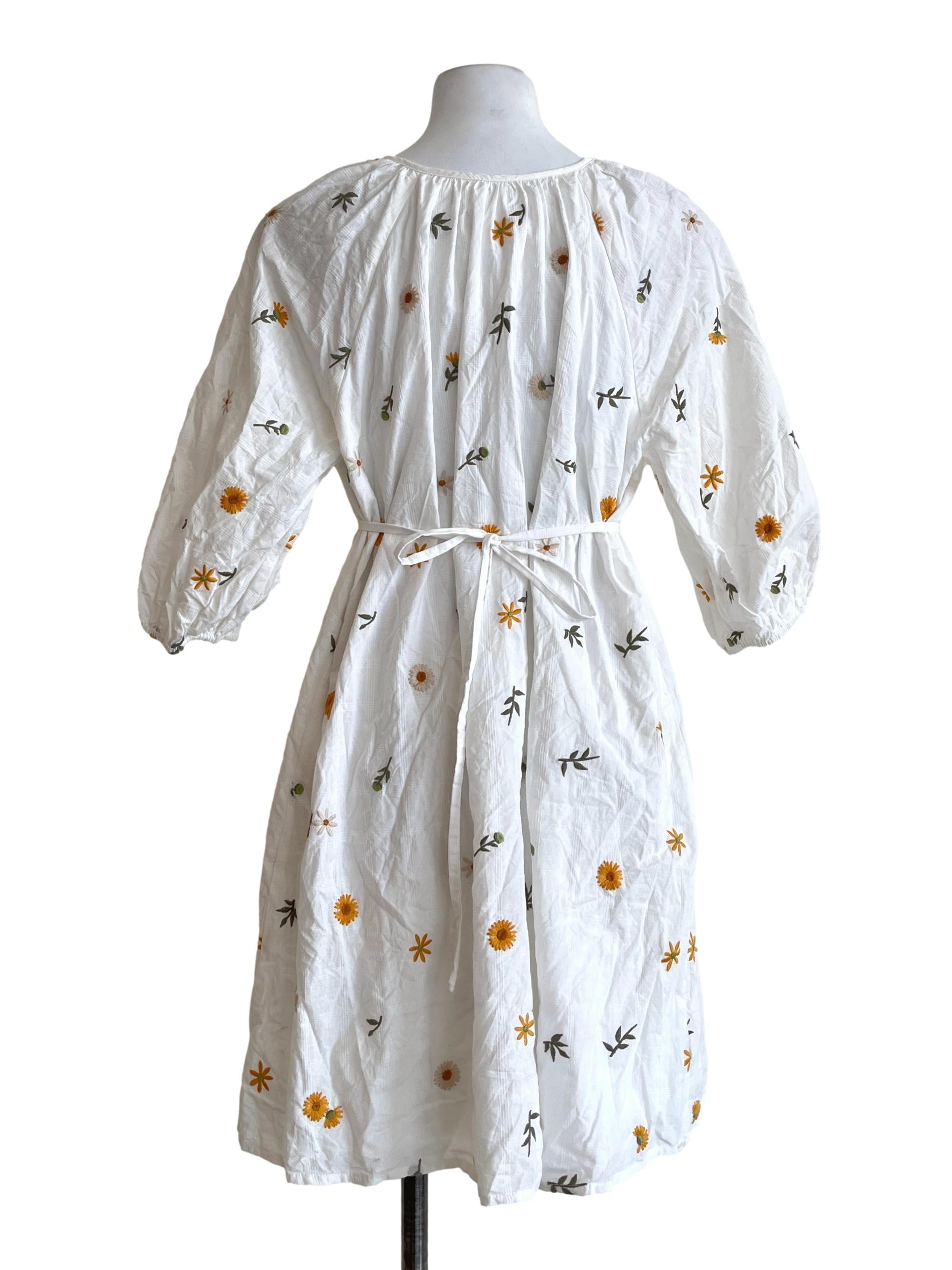 Off White Quarter Sleeve  A-Line Dress