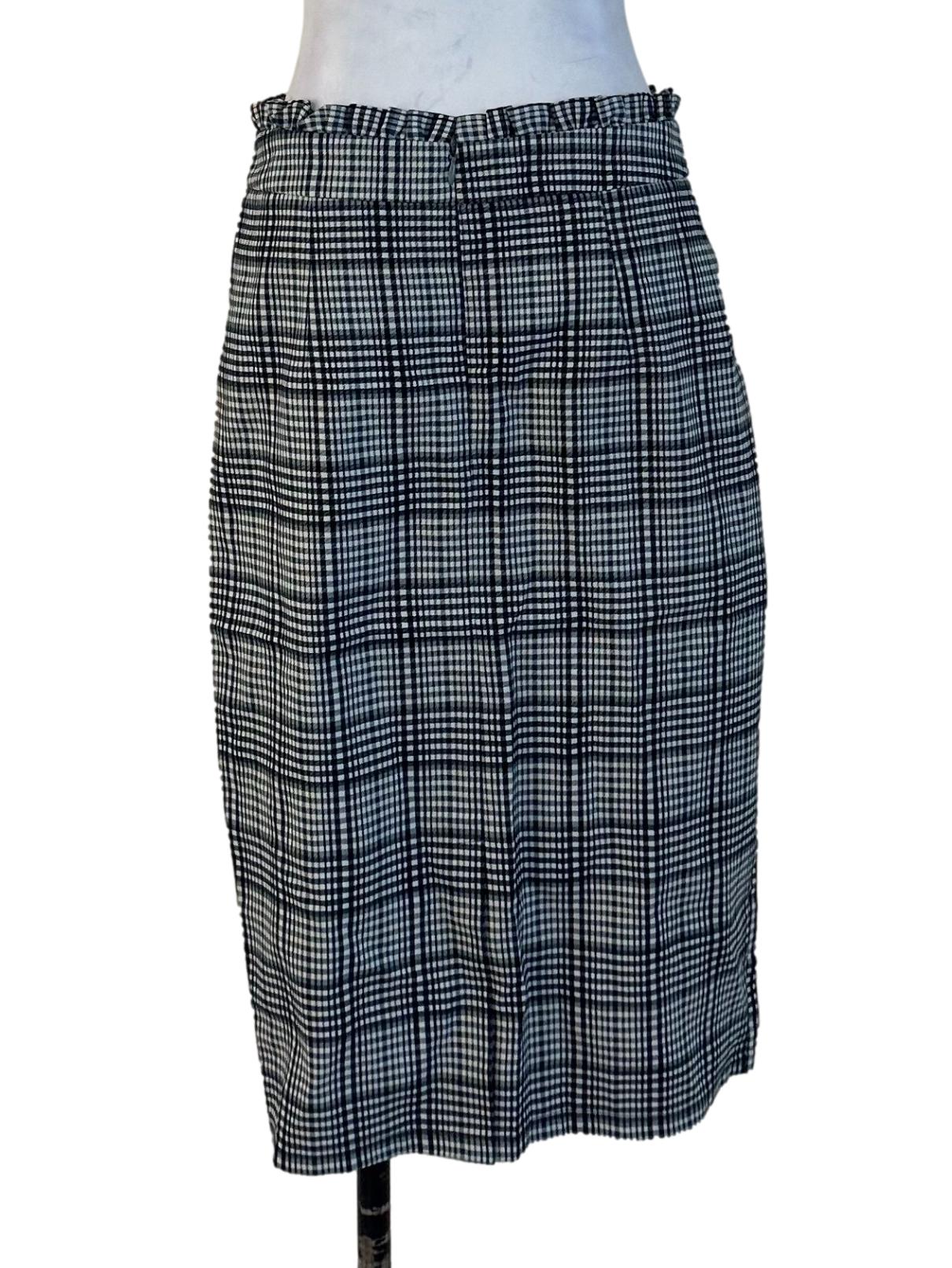 Dark Green Plaid pattern Skirt