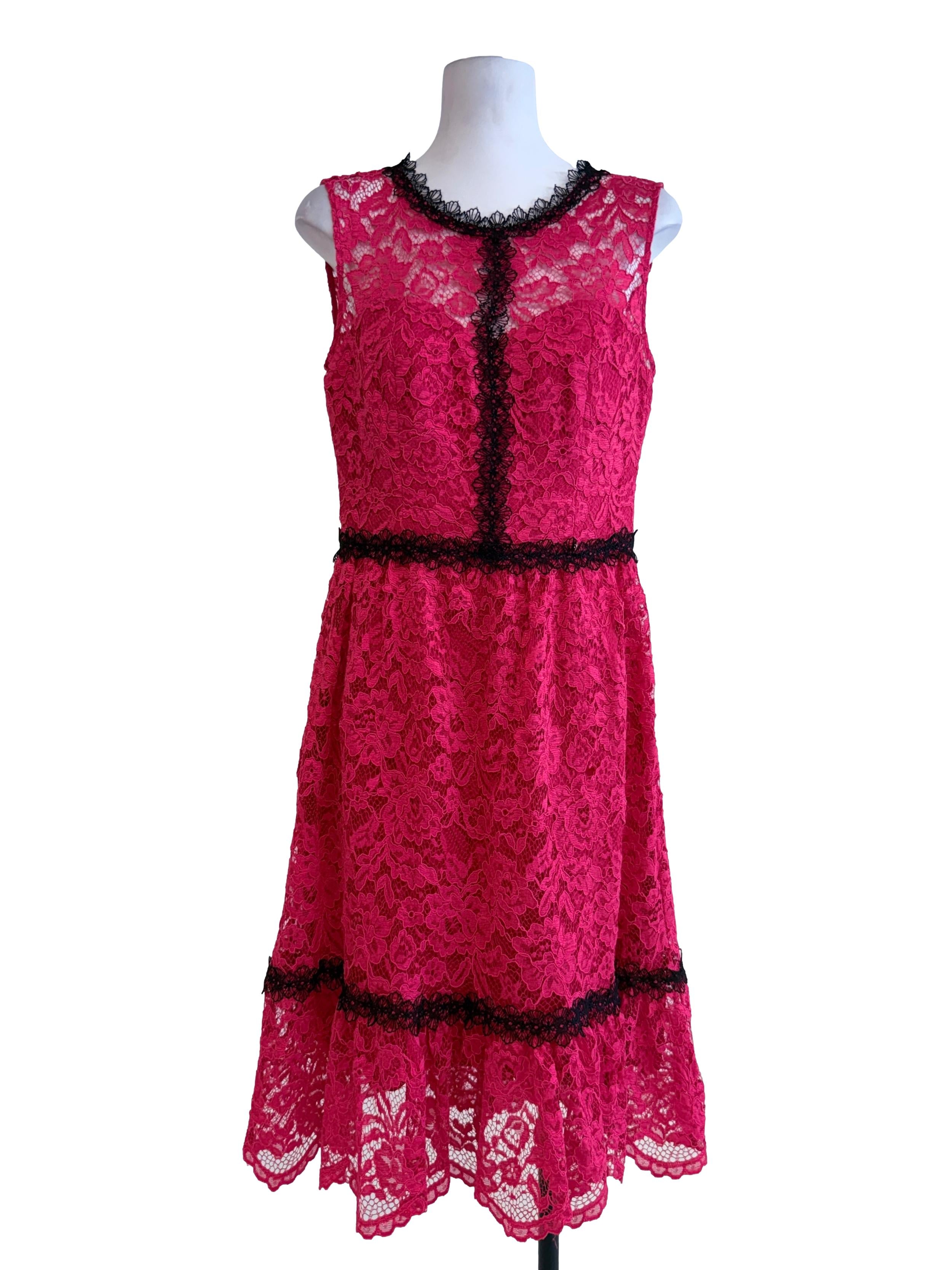 Red Embroidery Sleeveless Dress