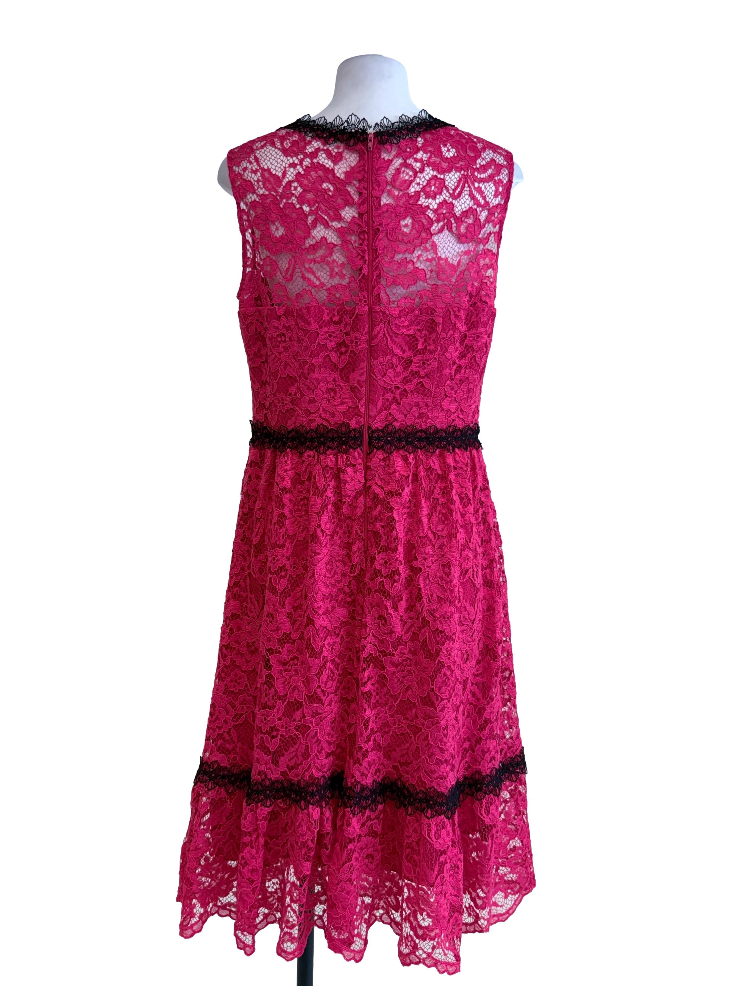 Red Embroidery Sleeveless Dress