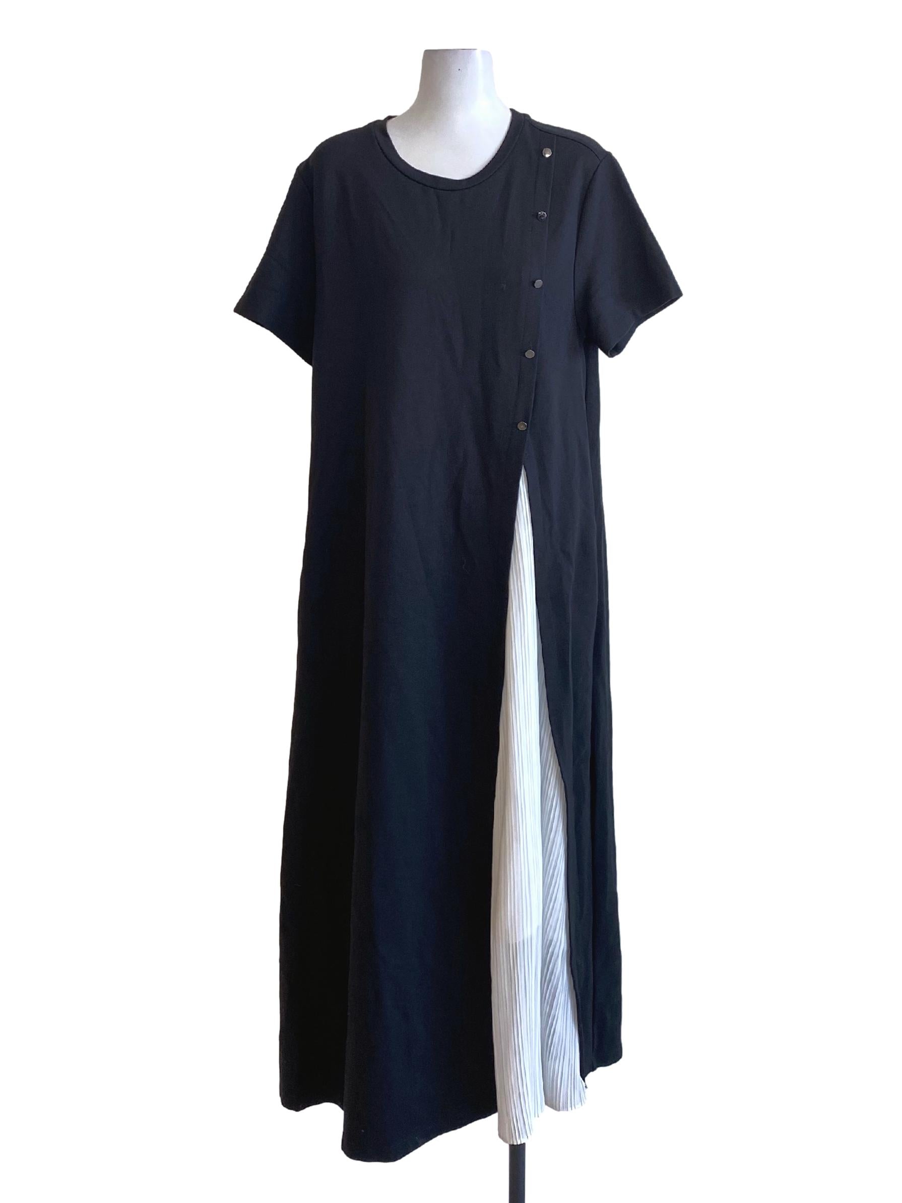 Jet Black Round Neck Pleated Lining Shirt Dress