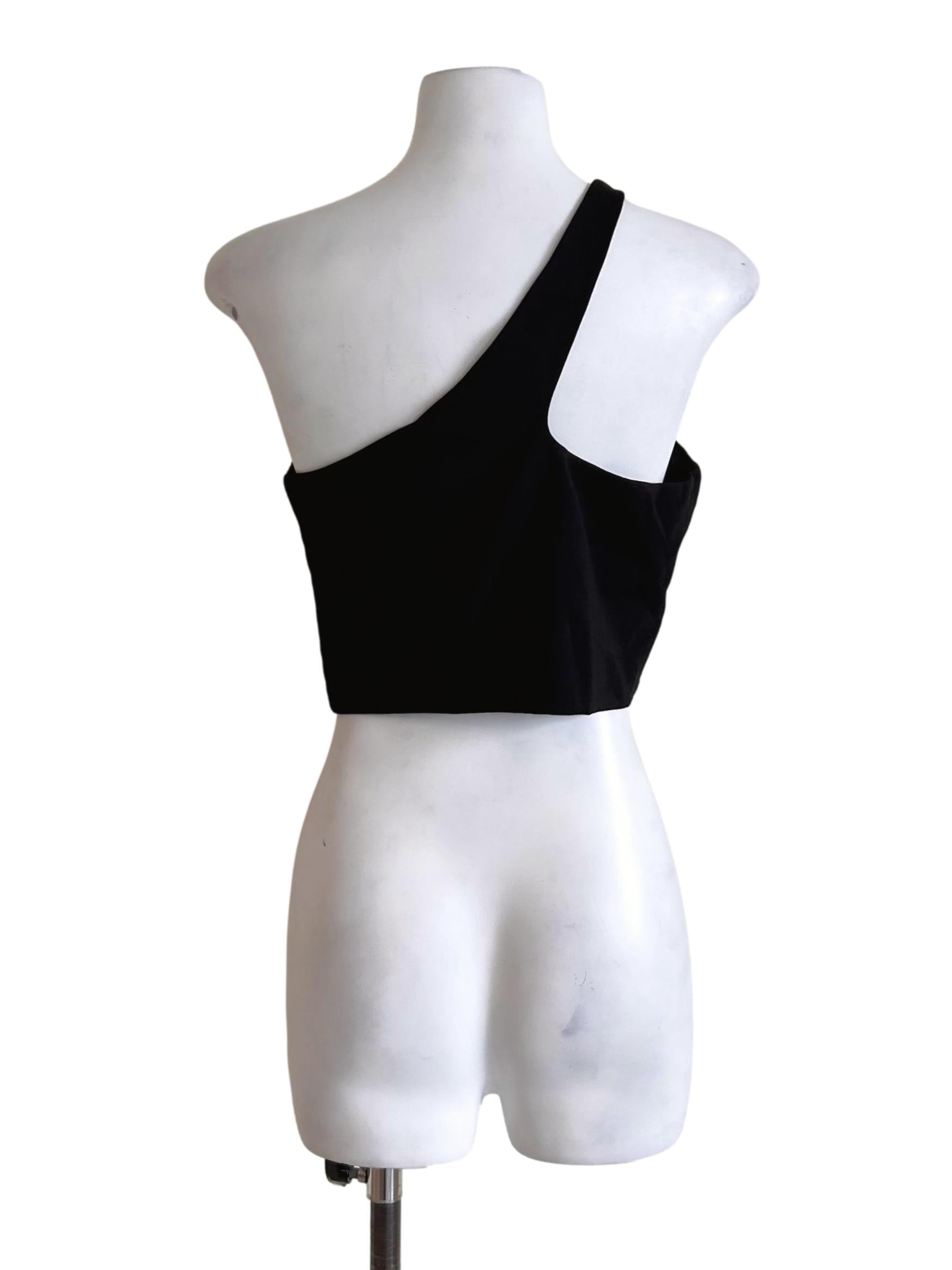 Black Basic One-Shoulder Crop Top