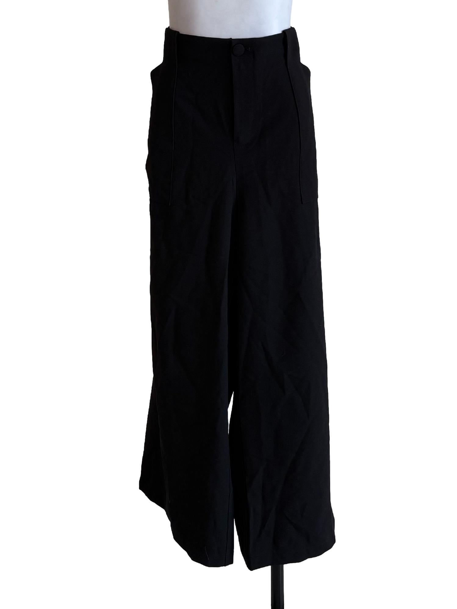 Black Office Palazzo