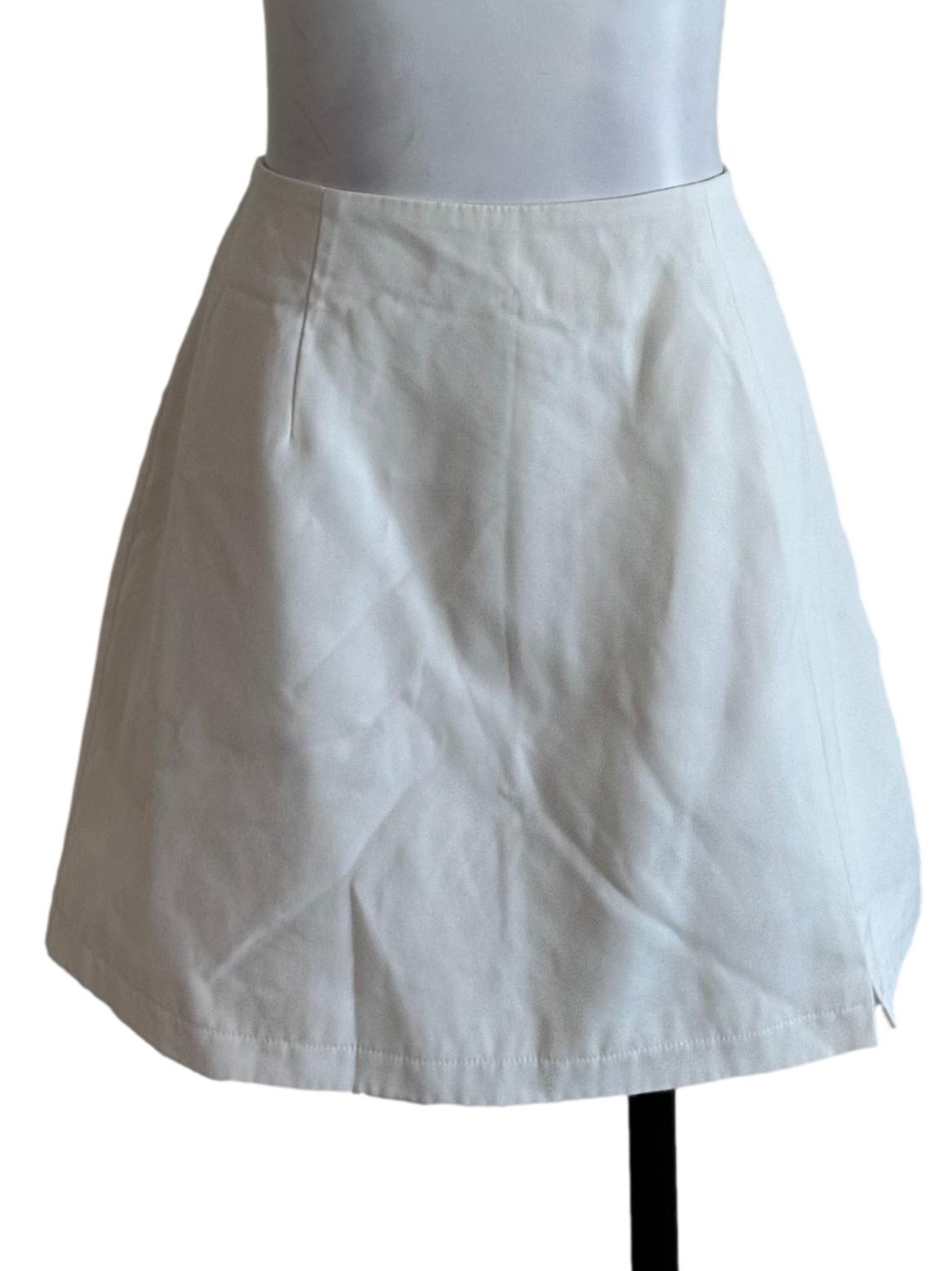 Ivory White Casual Mini Skorts