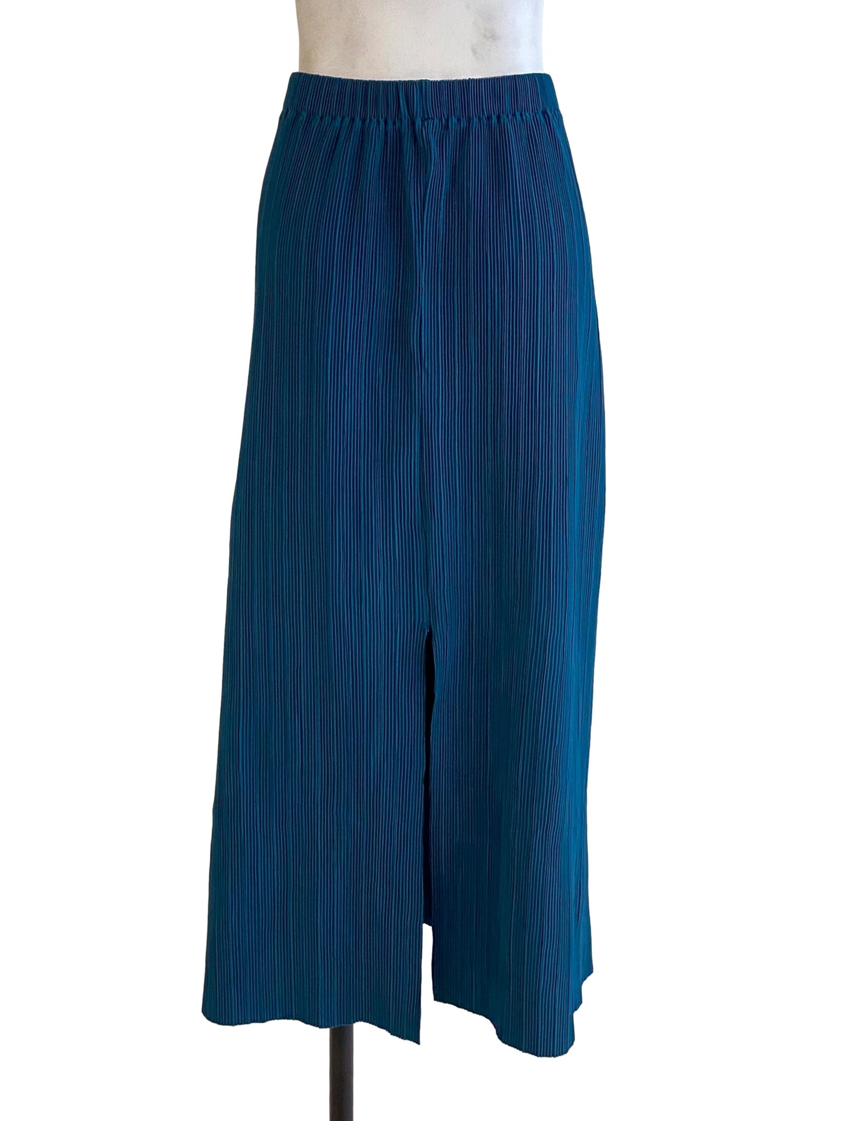 Light Ocean Blue Wrinkle Back Slit Skirt
