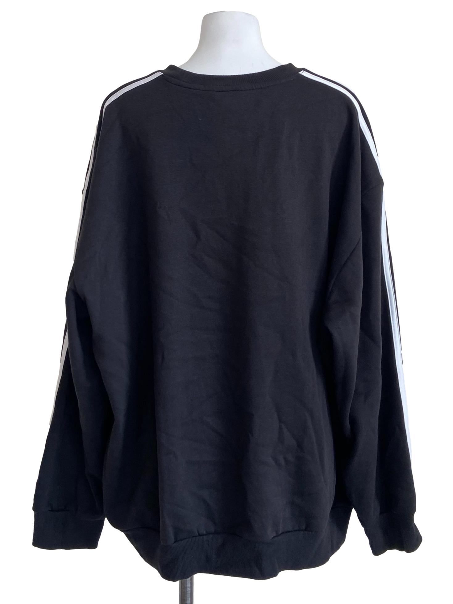 Black & White Graphic Jumper