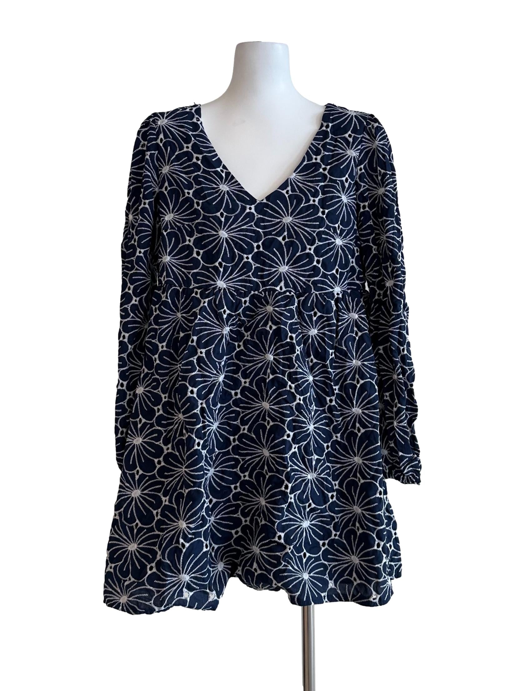 Navy Blue Embroidery Lace Dress