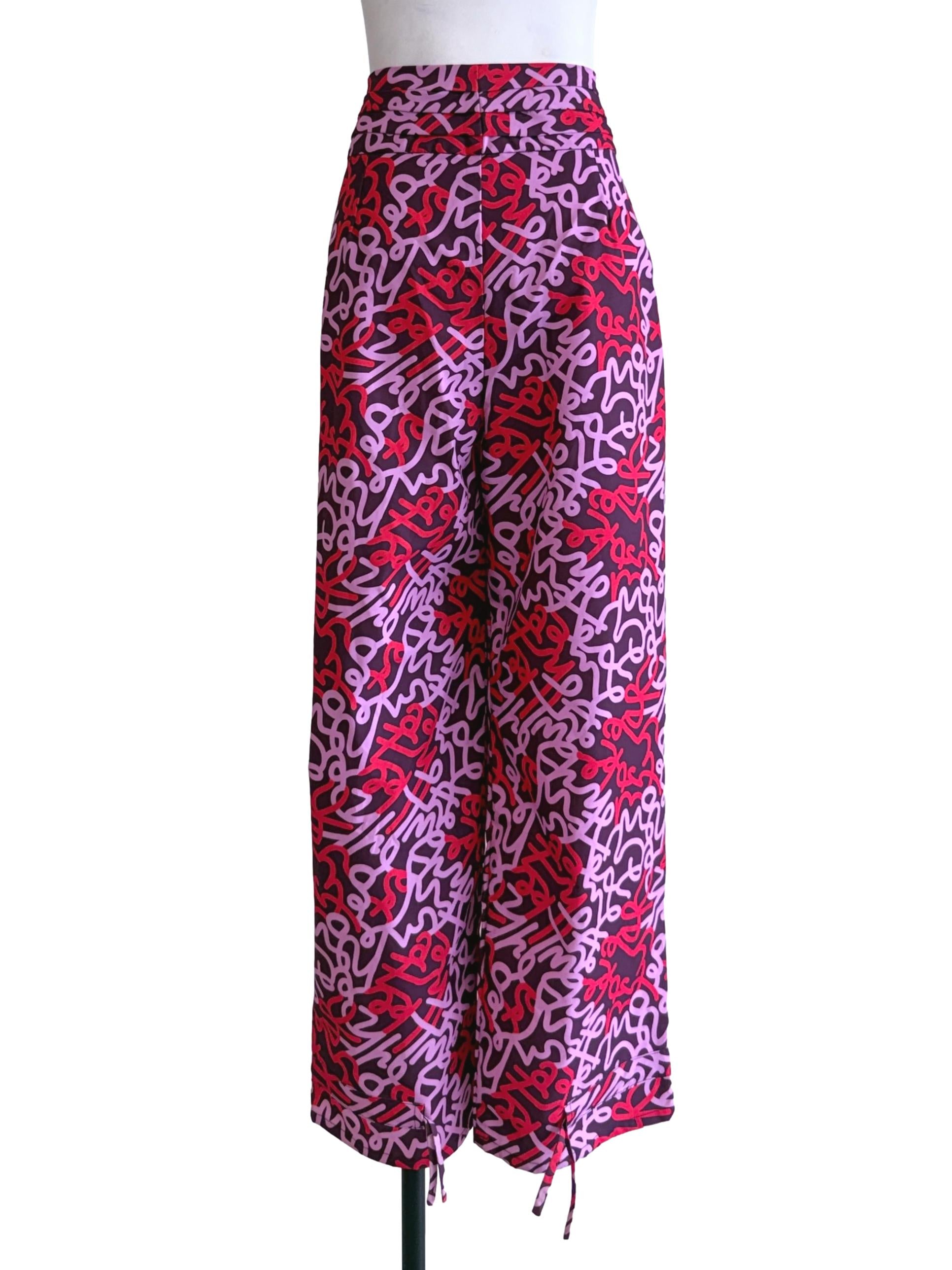 Pink Abstract Letter Pattern Mom Pants