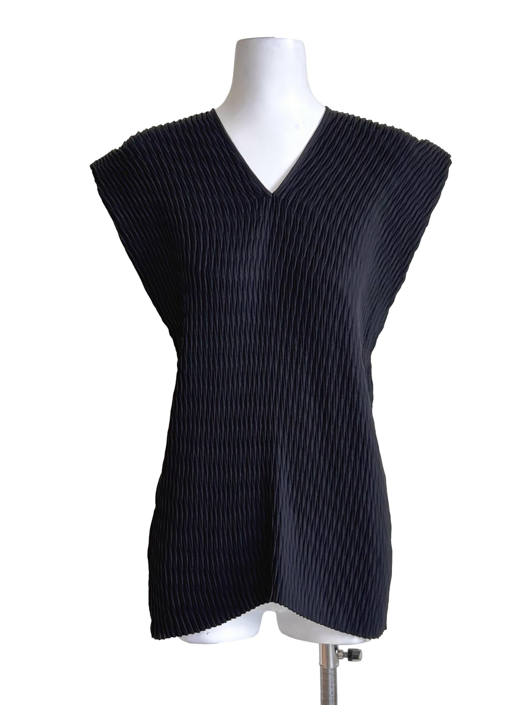 Black Pleated Sleeveless V Neck
