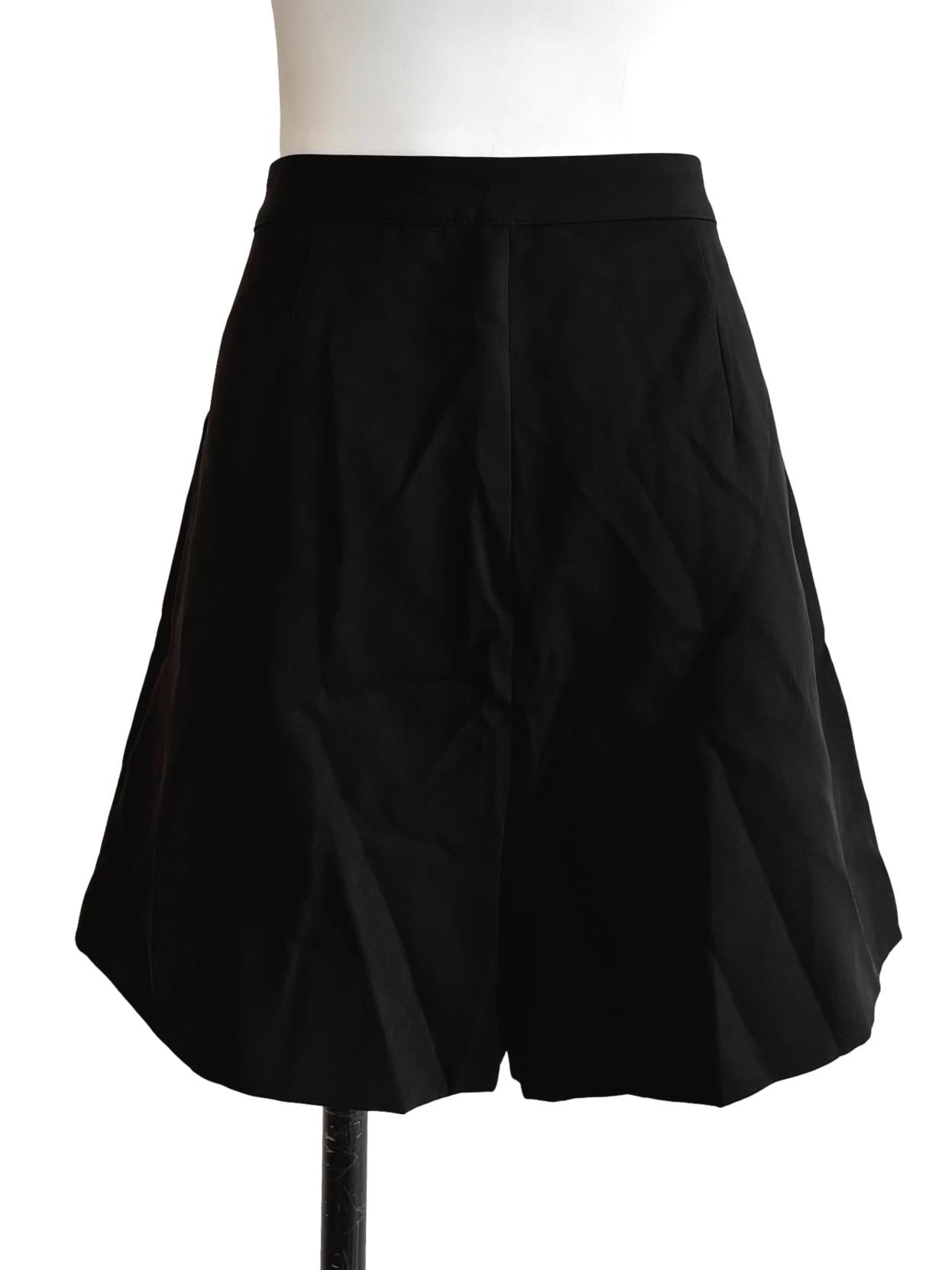 Jade Black Relaxed Short