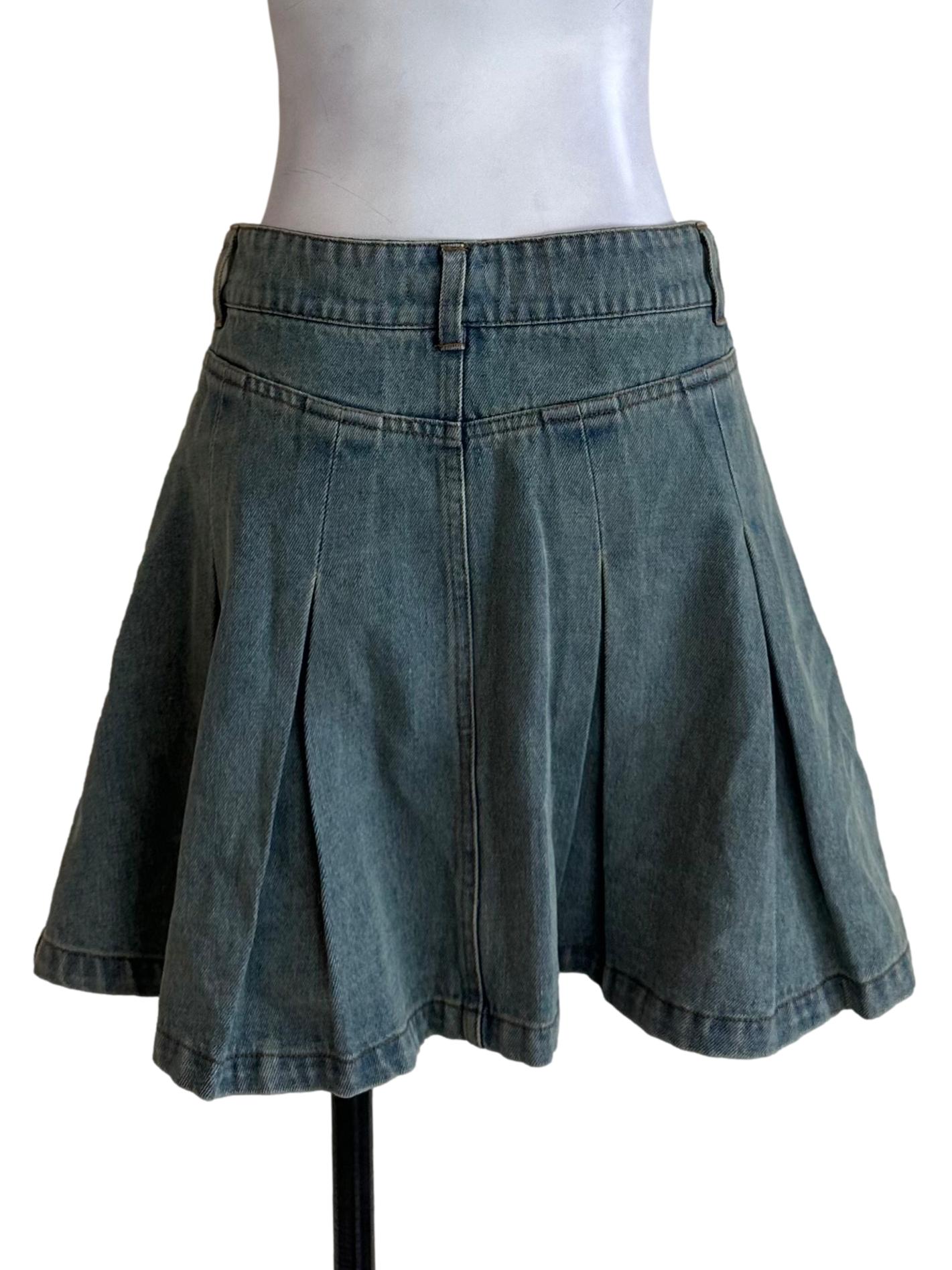 Illusion Blue Pleated Denim Skorts