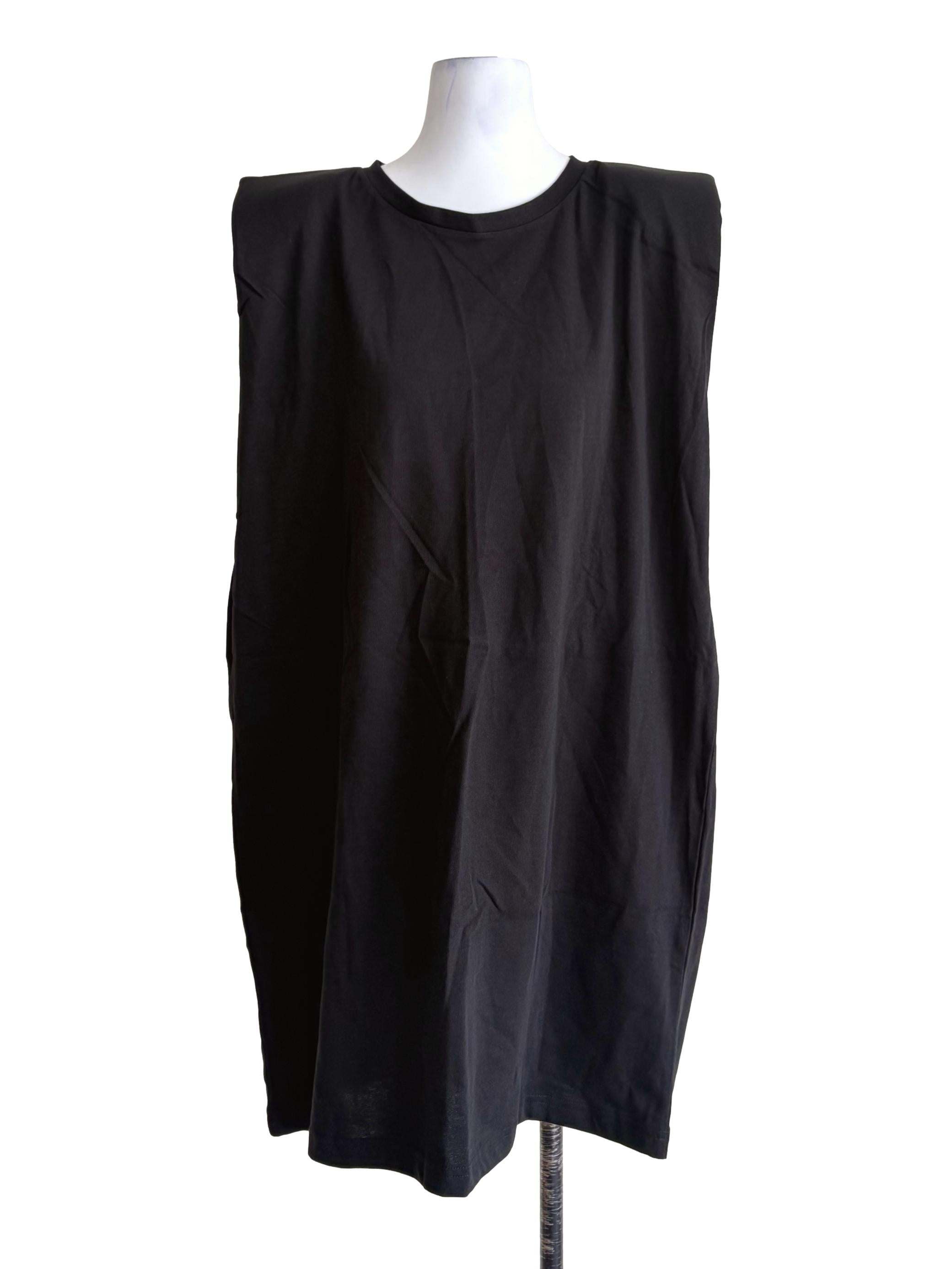 Black Sleeveless Dress
